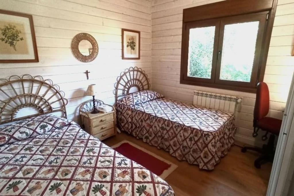 Preciosa cabaña con jardín y barbacoa