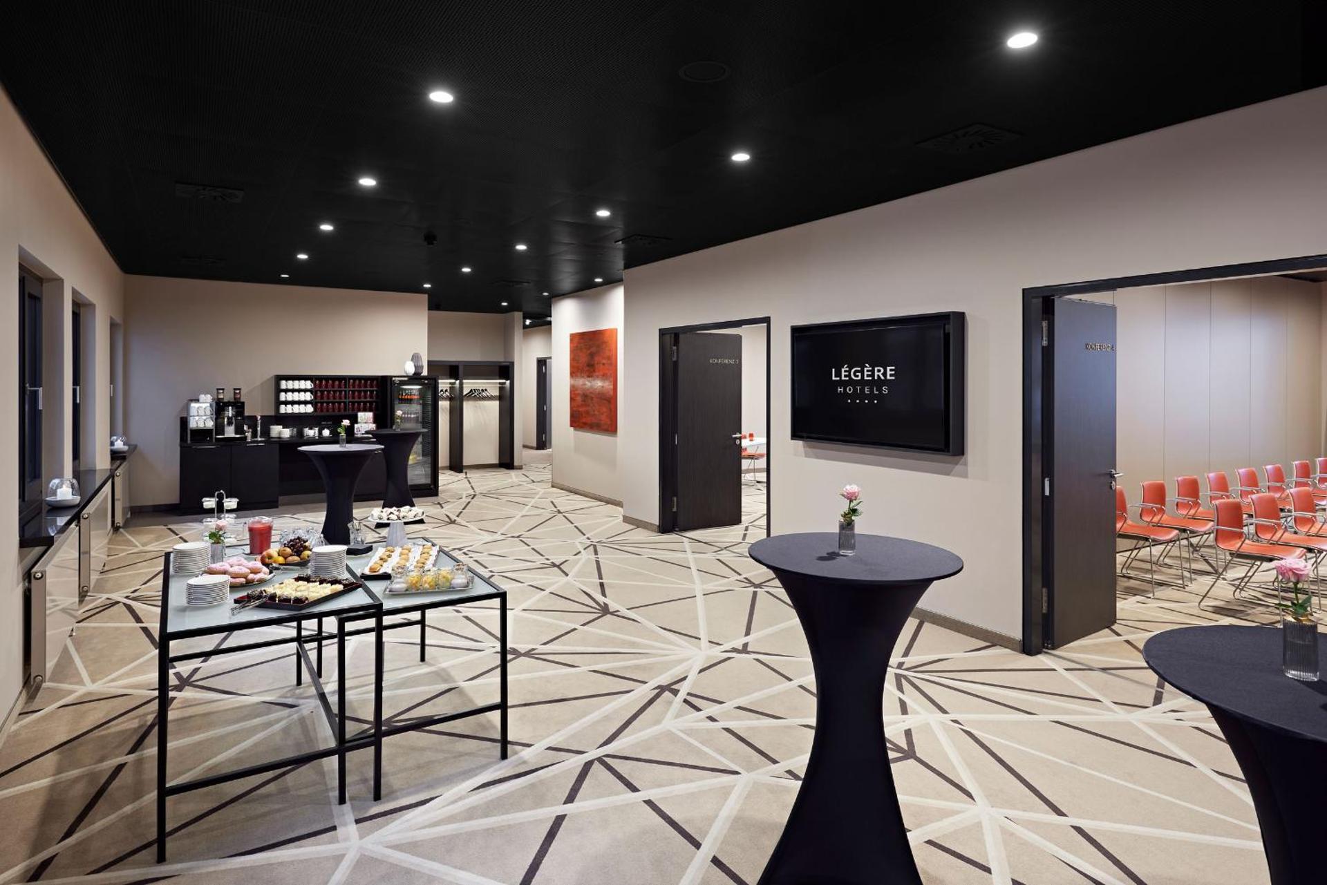 Meeting/conference room