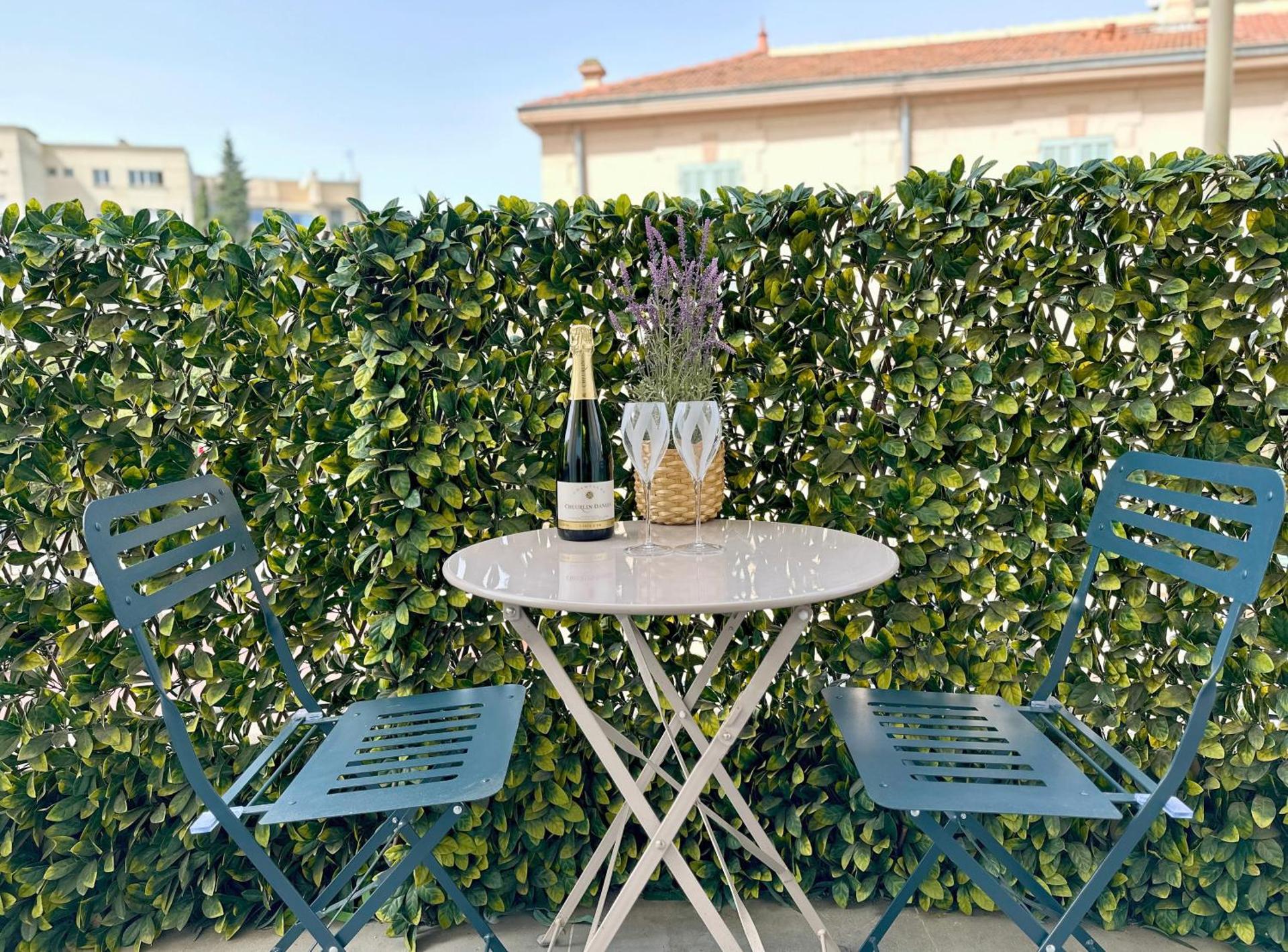 Cannes CROISETTE - plages - palais - bord de mer - Appartement moderne et lumineux avec balcon