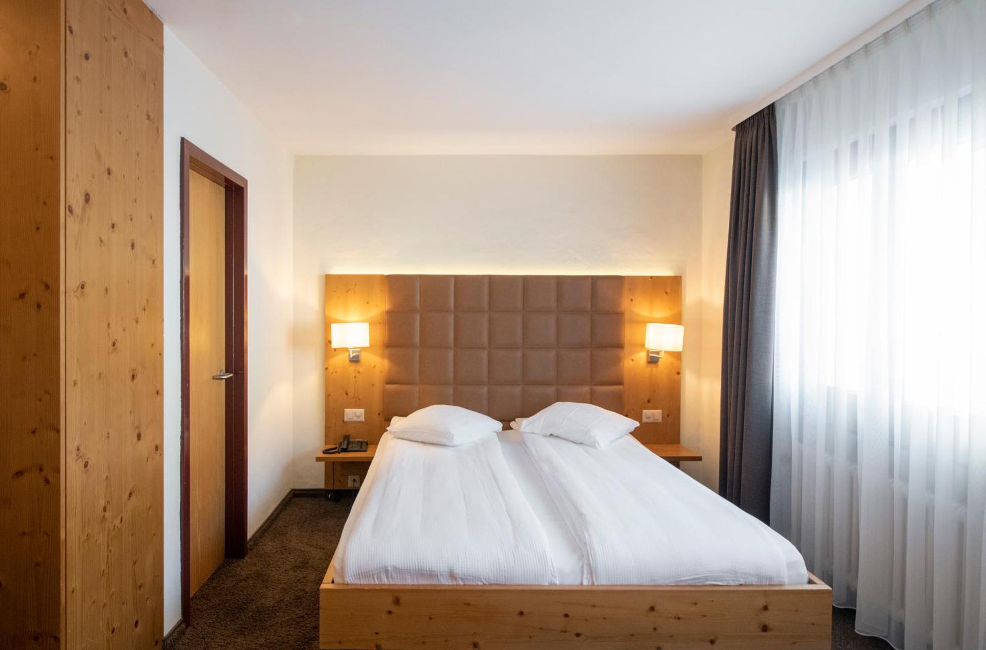 Hotel Olympic - Montana Center