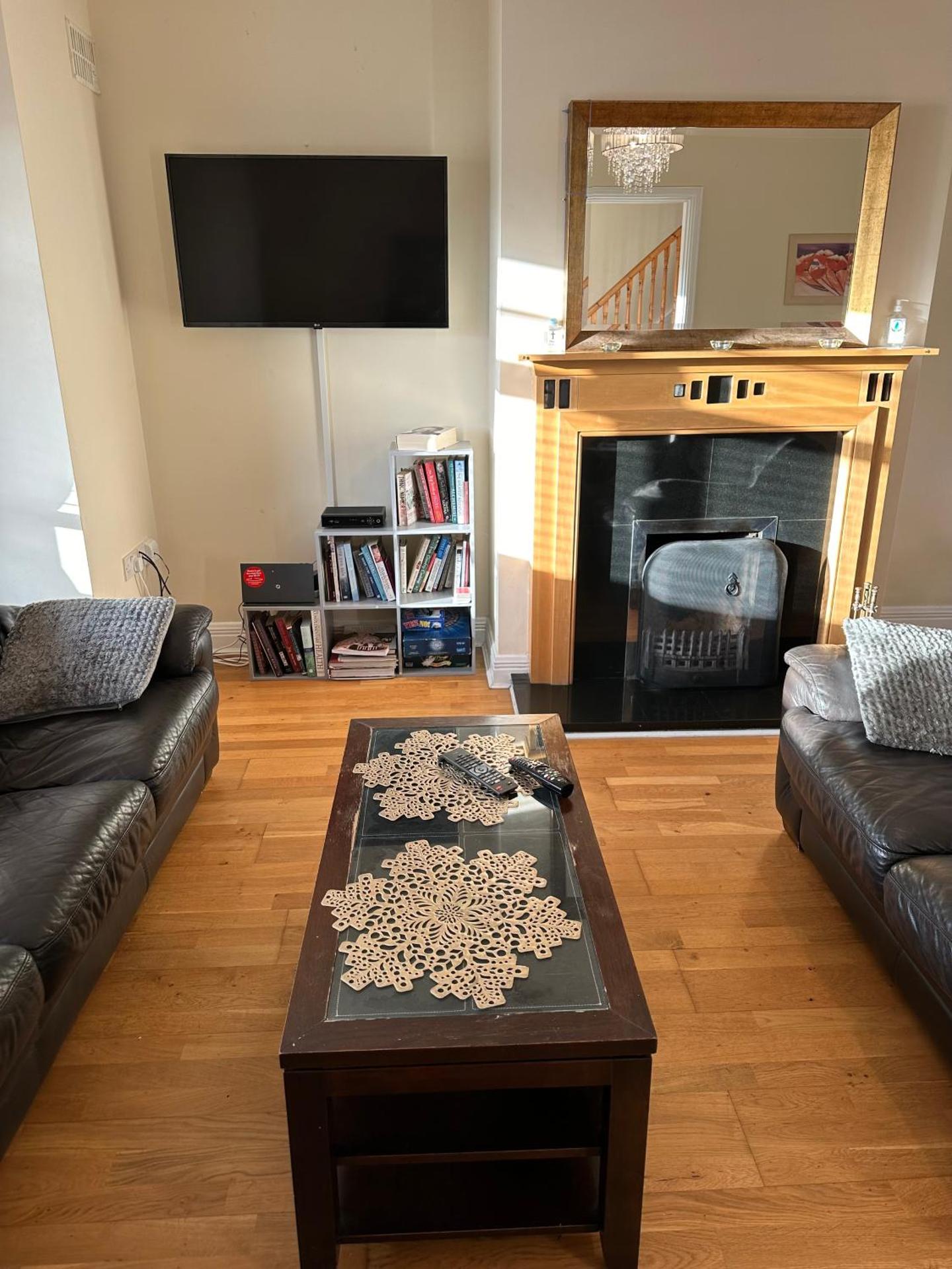 Communal lounge/ TV room