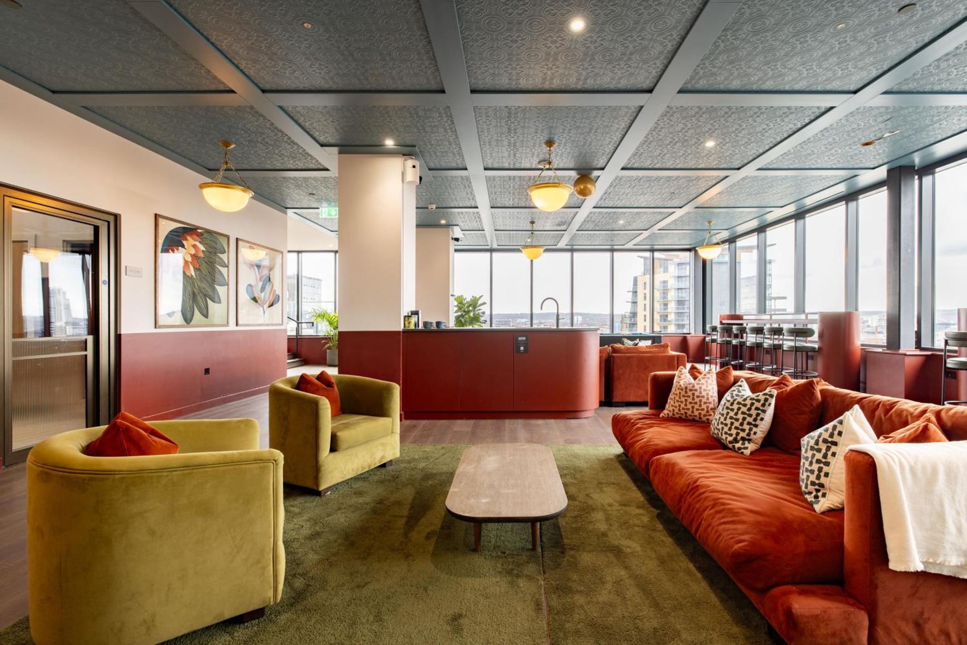 Communal lounge/ TV room