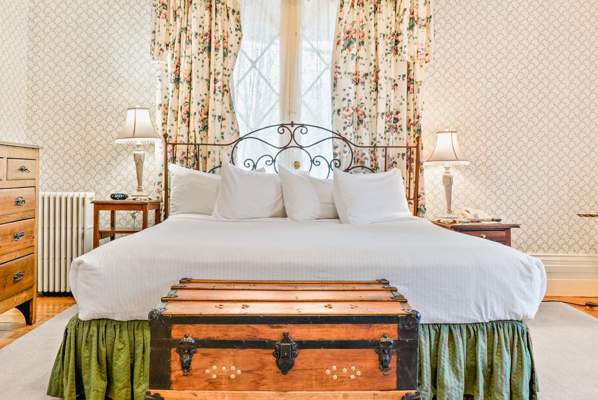 Beekman Arms and Delamater Inn