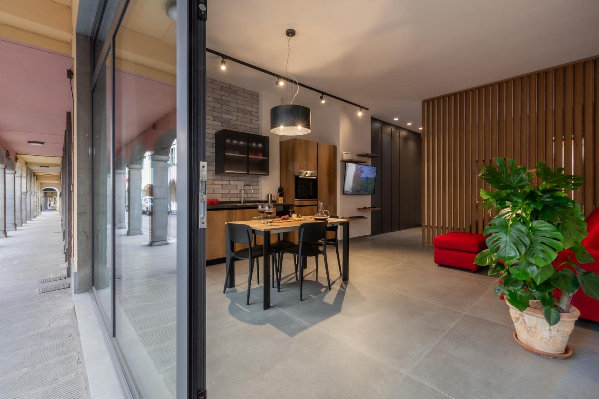 Communal lounge/ TV room