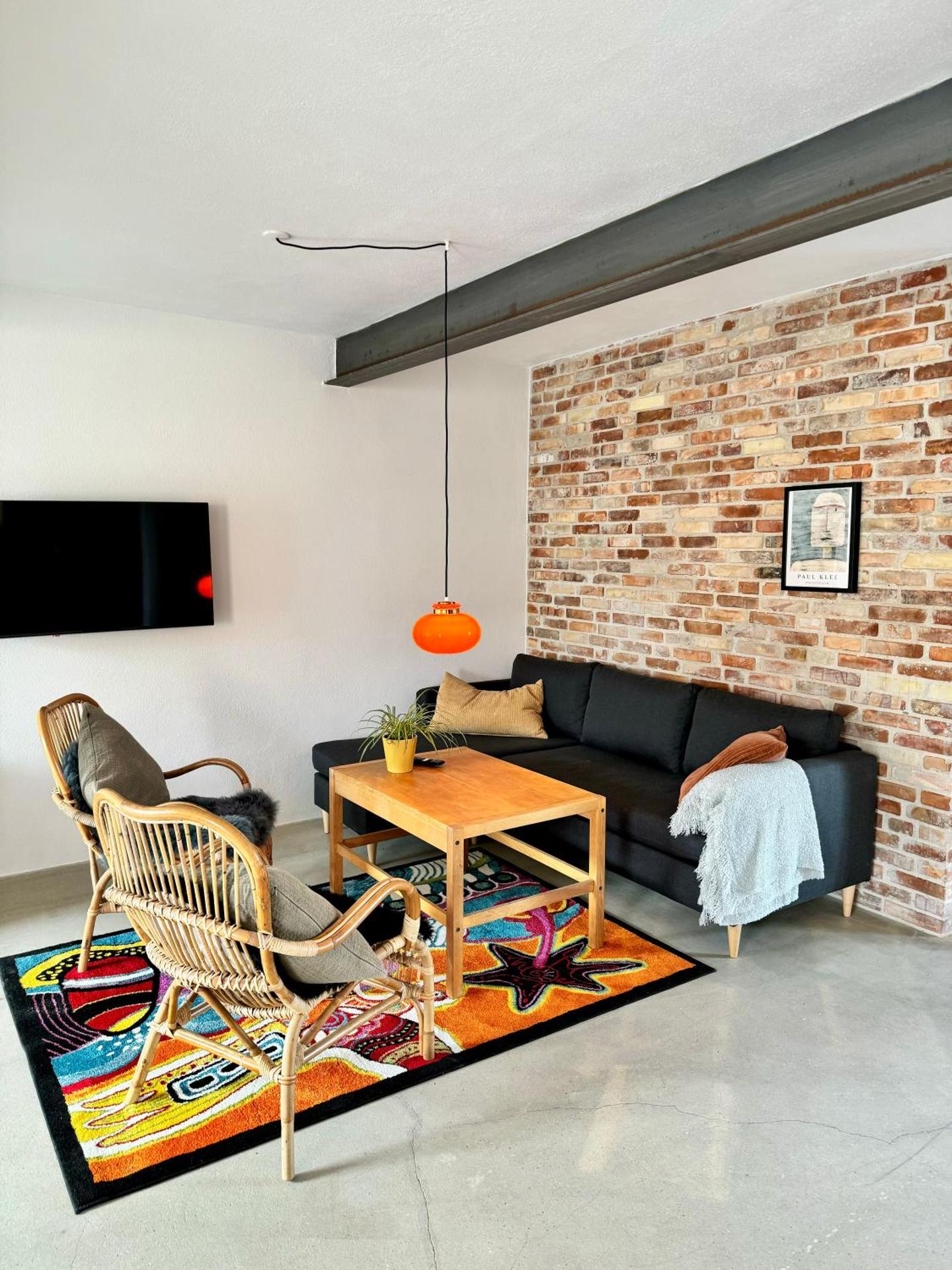 Communal lounge/ TV room