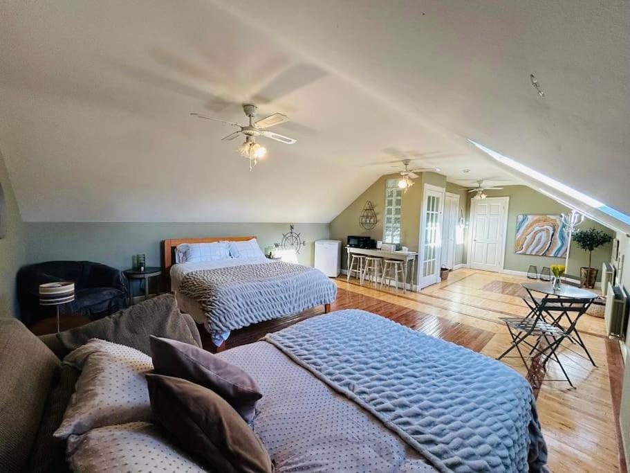 Quay Lane Studio Apartment