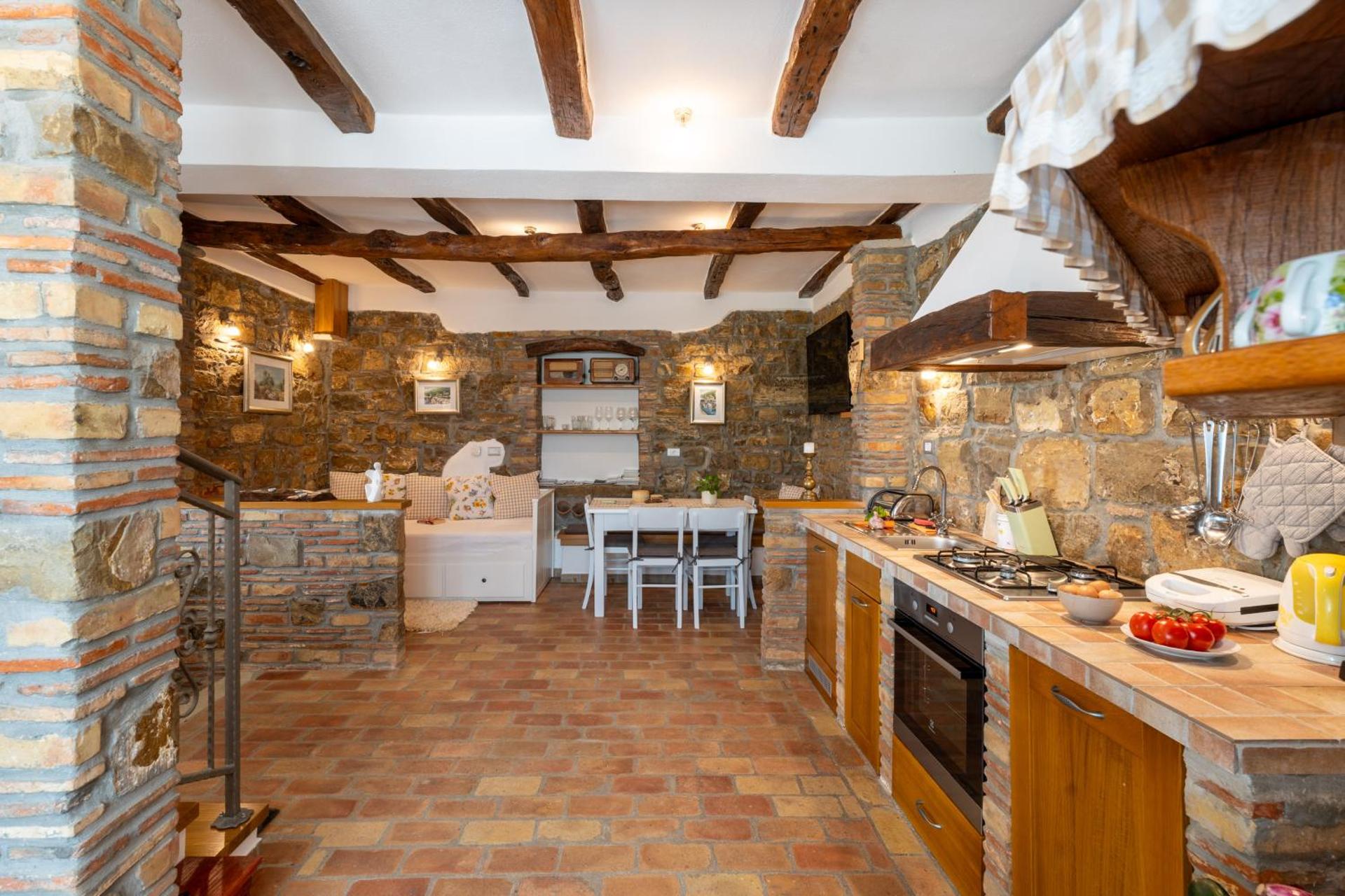 Holiday Home Belveder Motovun with heated pool