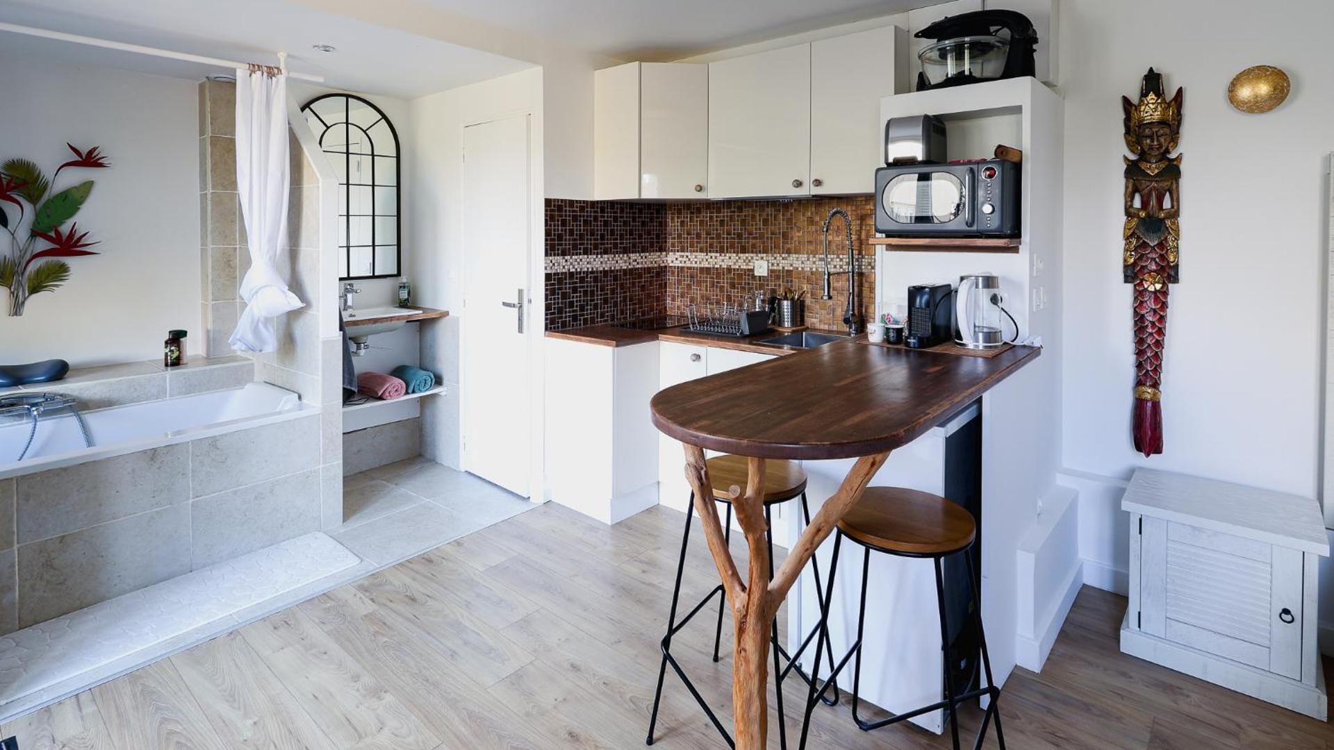 Maisonnette cosy bord de Seine 30min paris