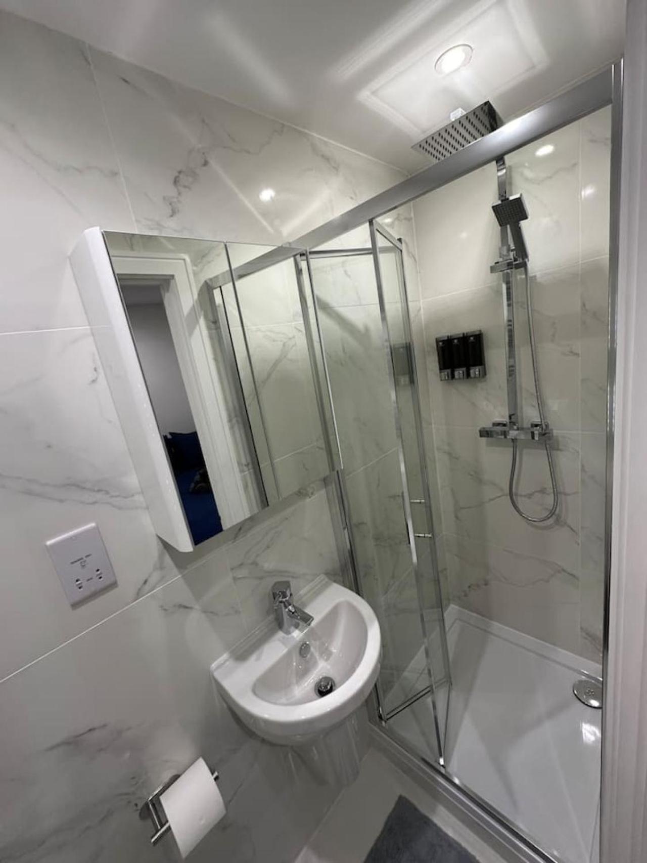 Central London Zone 1 Room