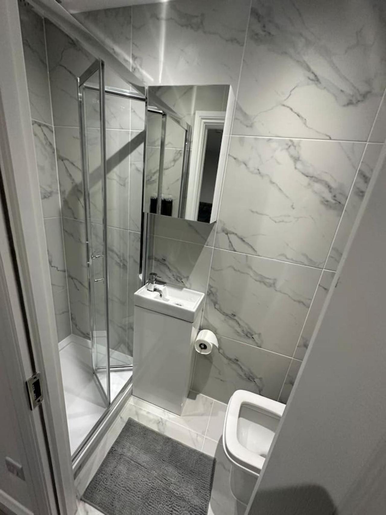 London Waterloo 10mins away