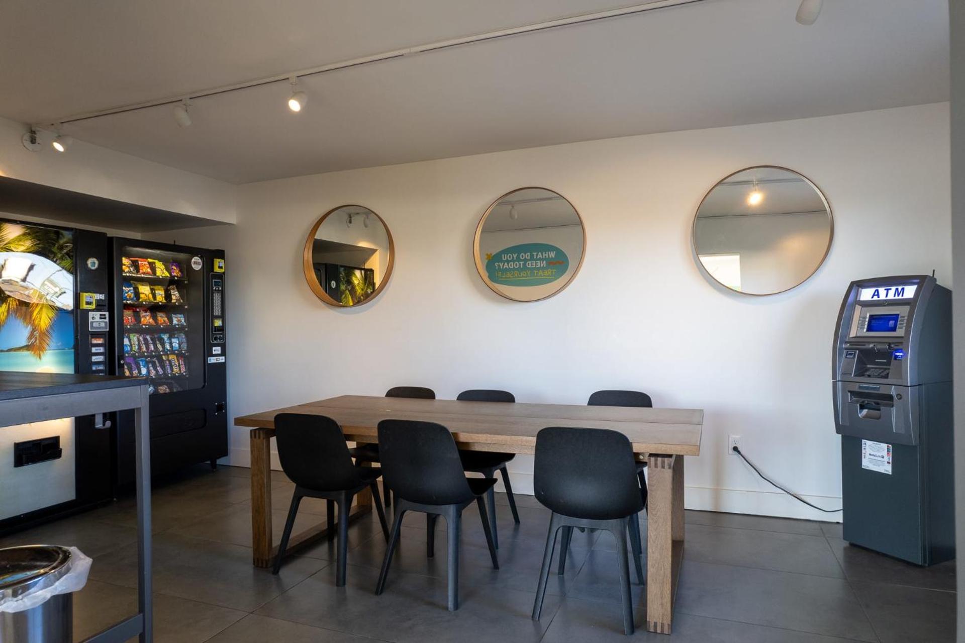 Impeccably cozy hotel room Developer Inn Express