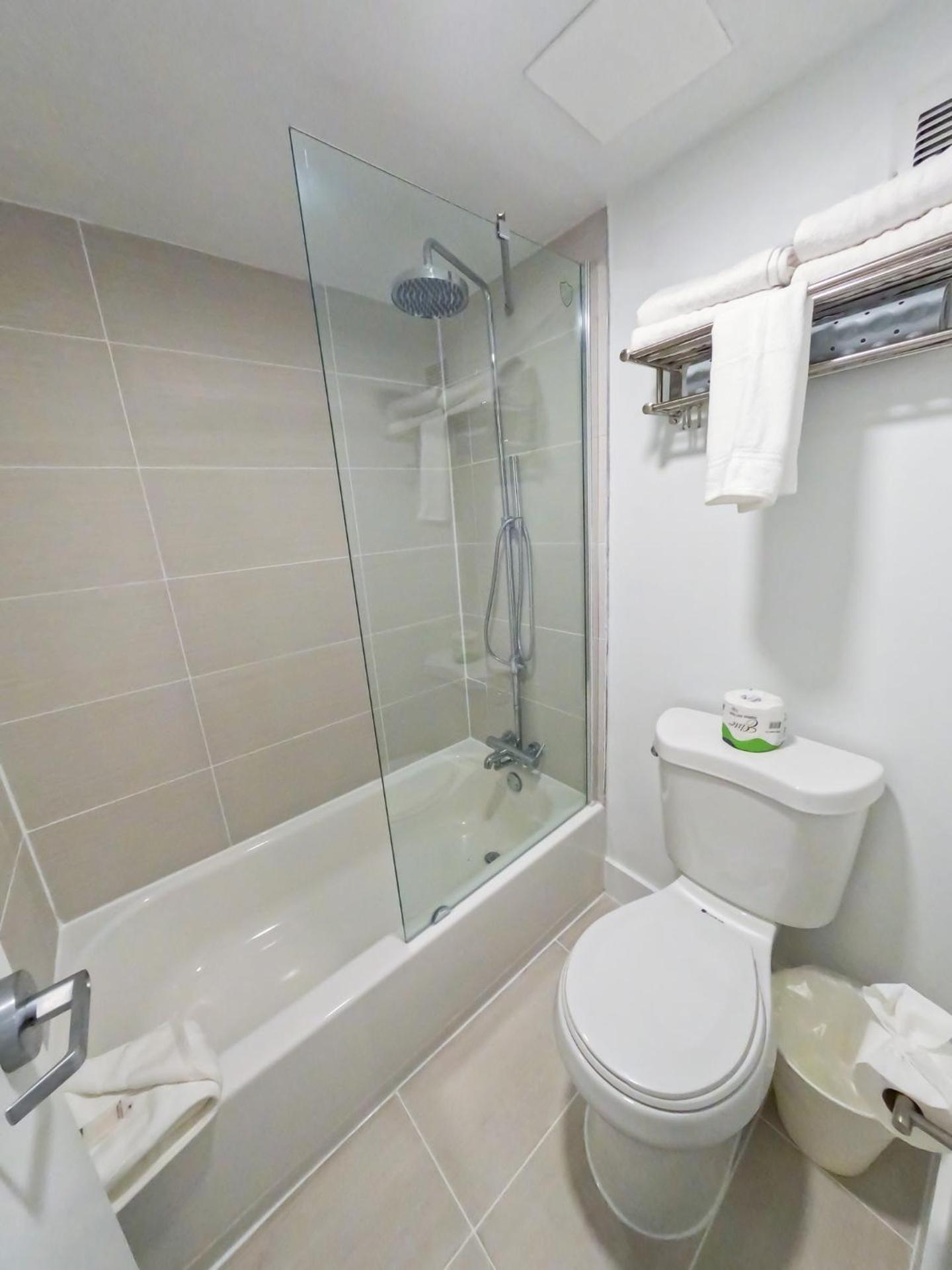 Impeccably cozy hotel room Developer Inn Express