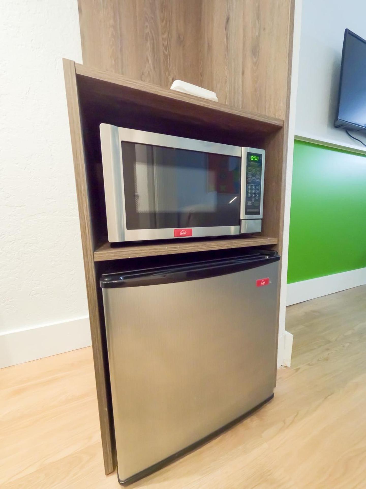 Impeccably cozy hotel room Developer Inn Express