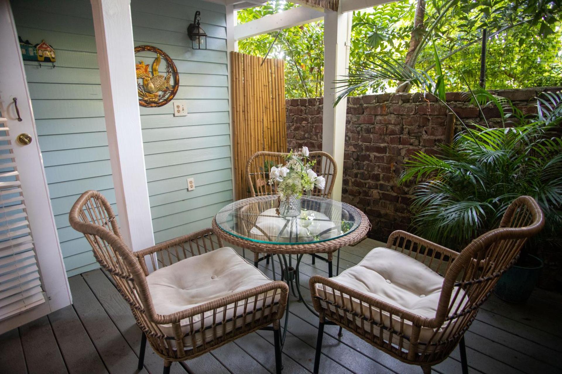 Queen Room with Sofa Bed