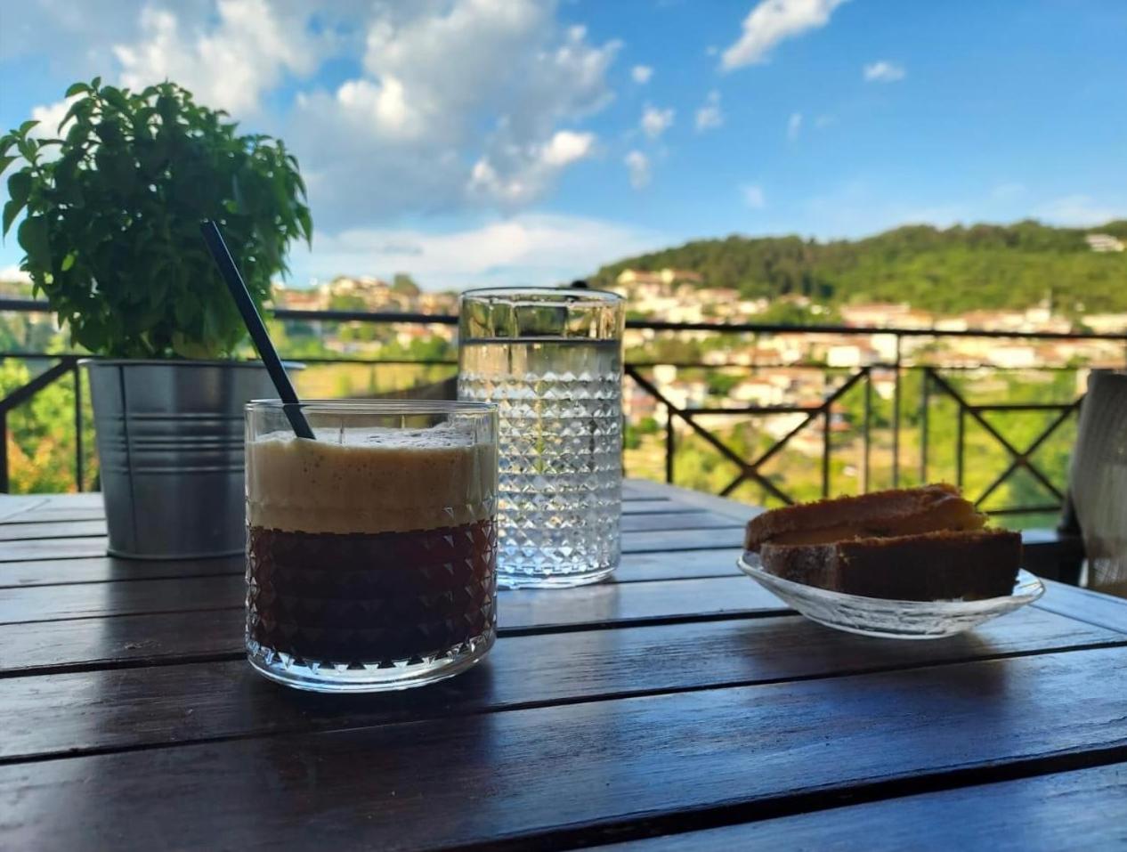 Agnanti Zitsas Hotel