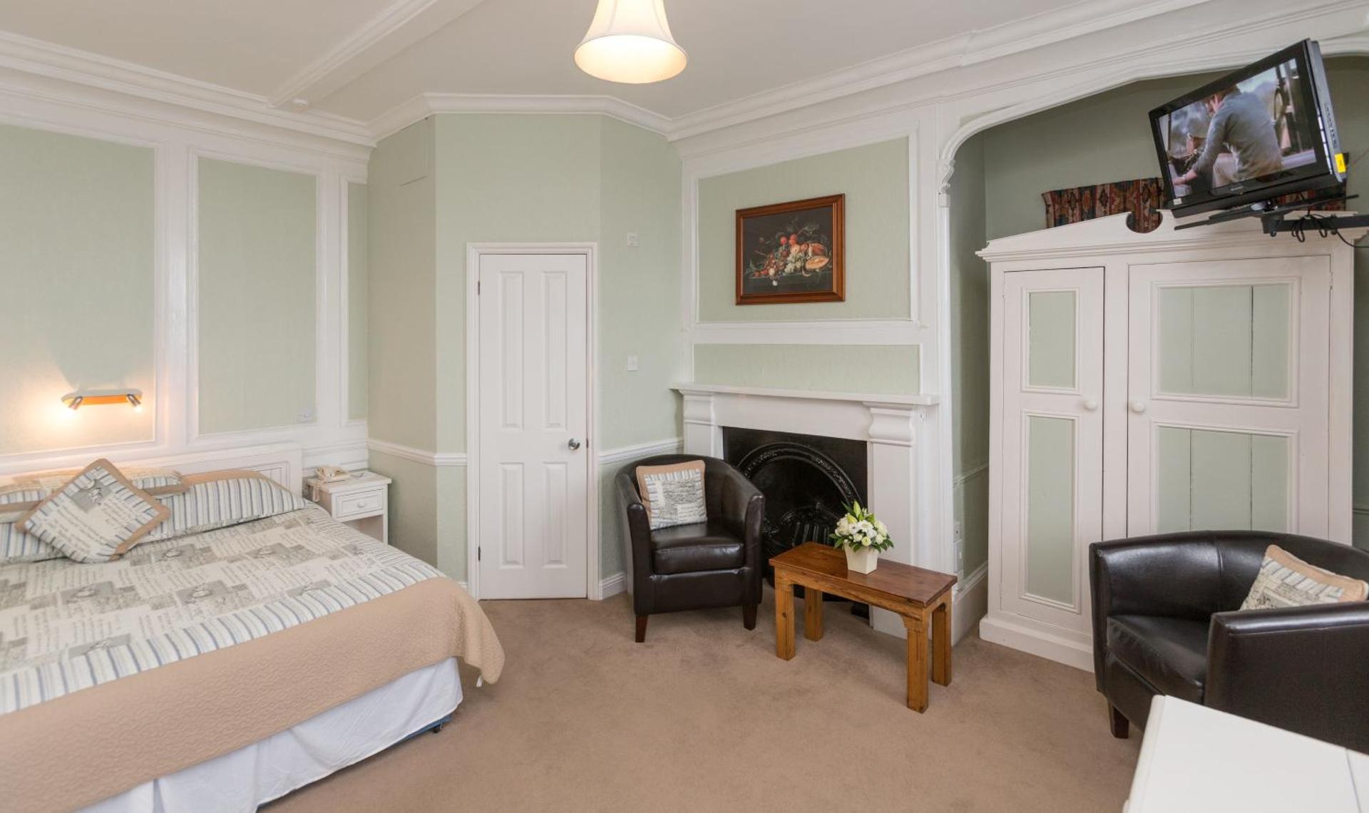 Photo of the whole room