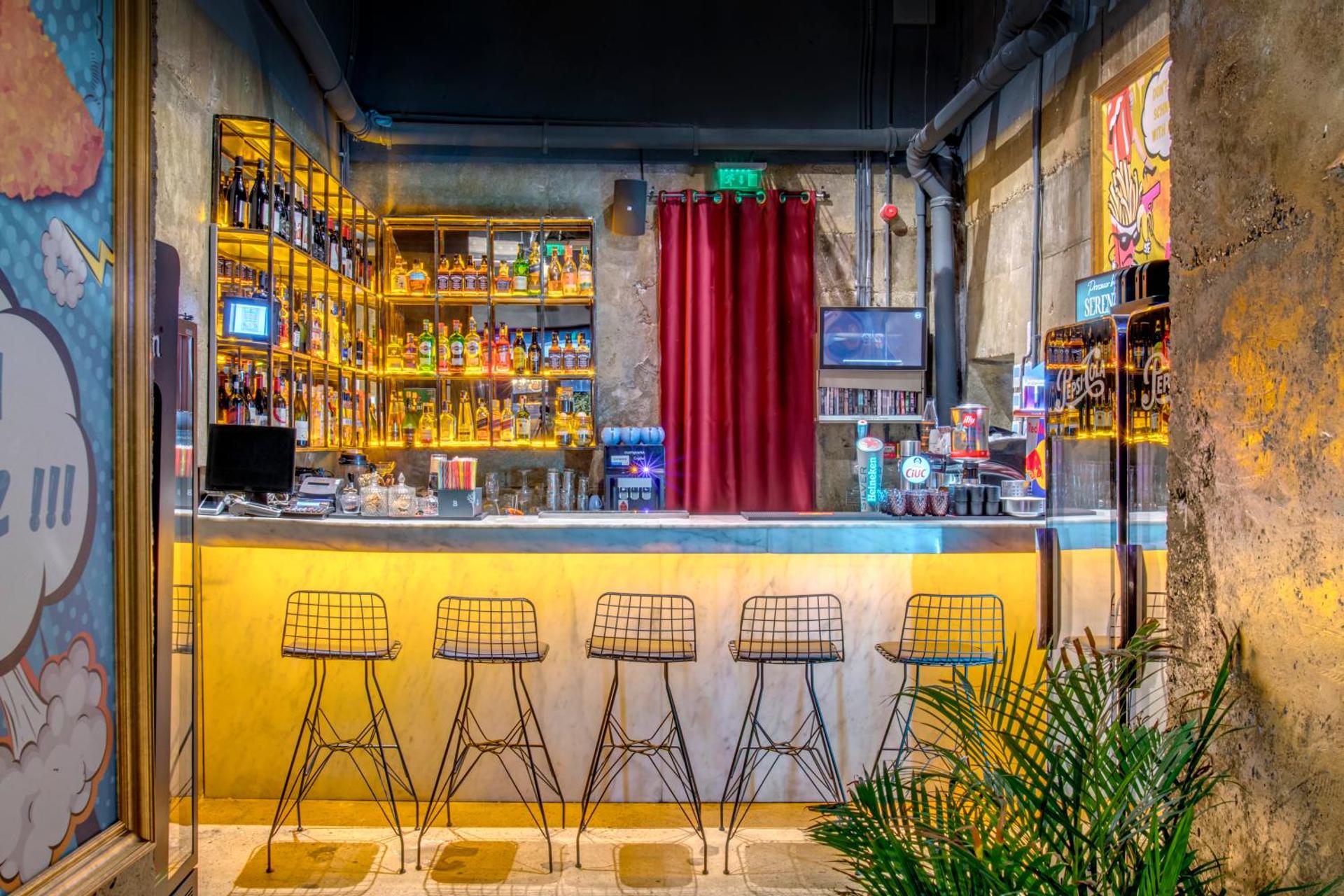 Restaurant/places to eat