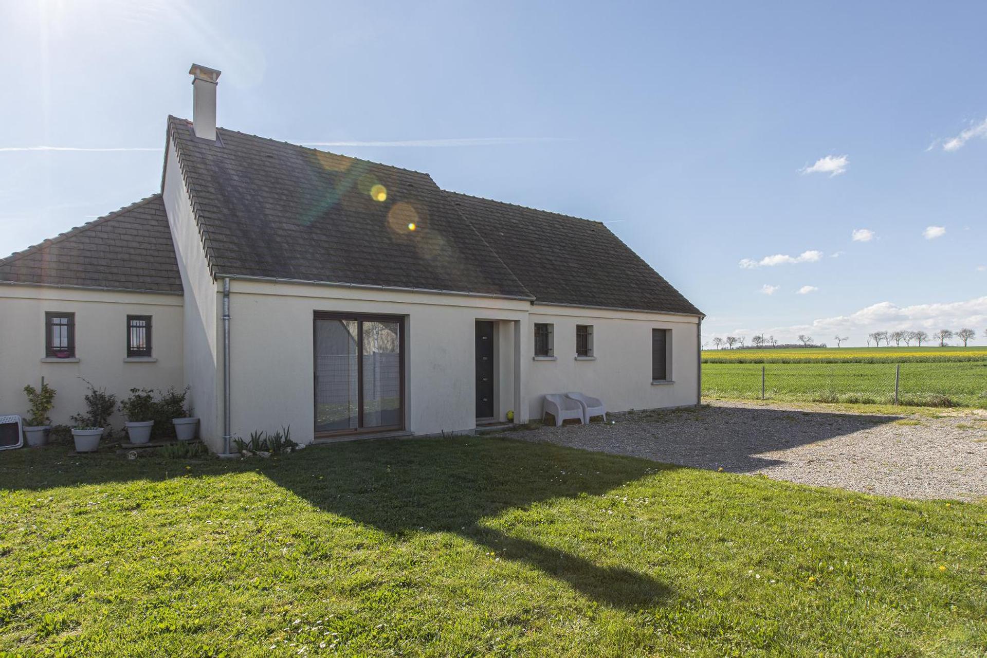 Avar'days - maison moderne et calme, 4 chambres et 8 personnes