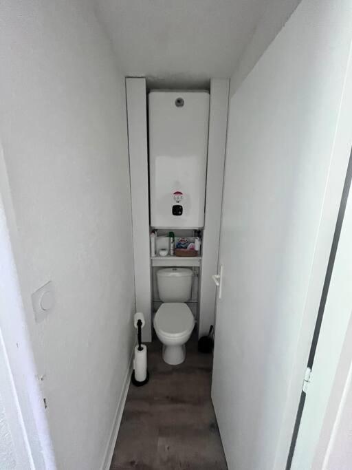 Bel appartement T2 refait à neuf avec piscine couverte de juin à fin septembre