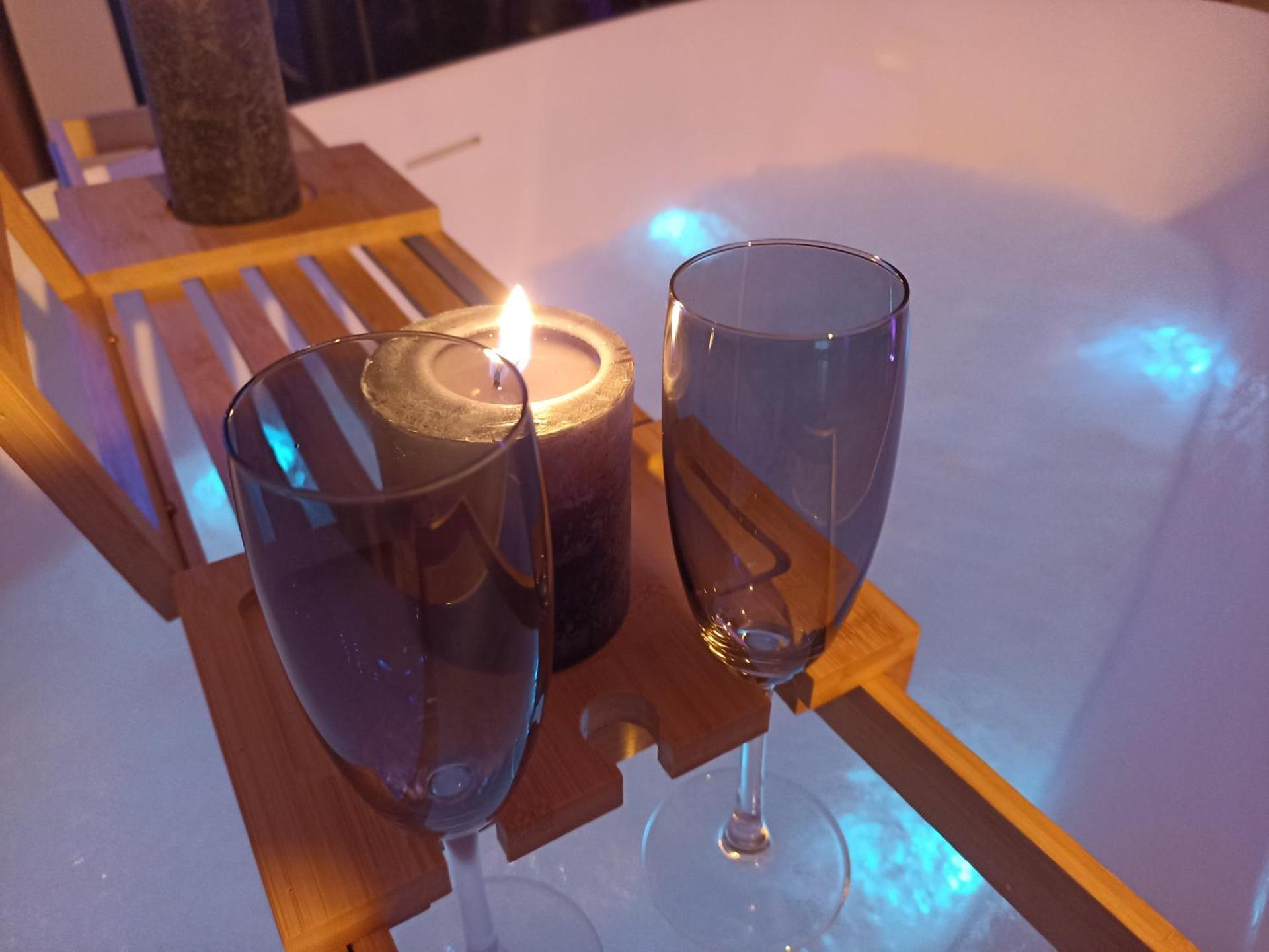 Loft noir (baignoire balnéo et sauna)