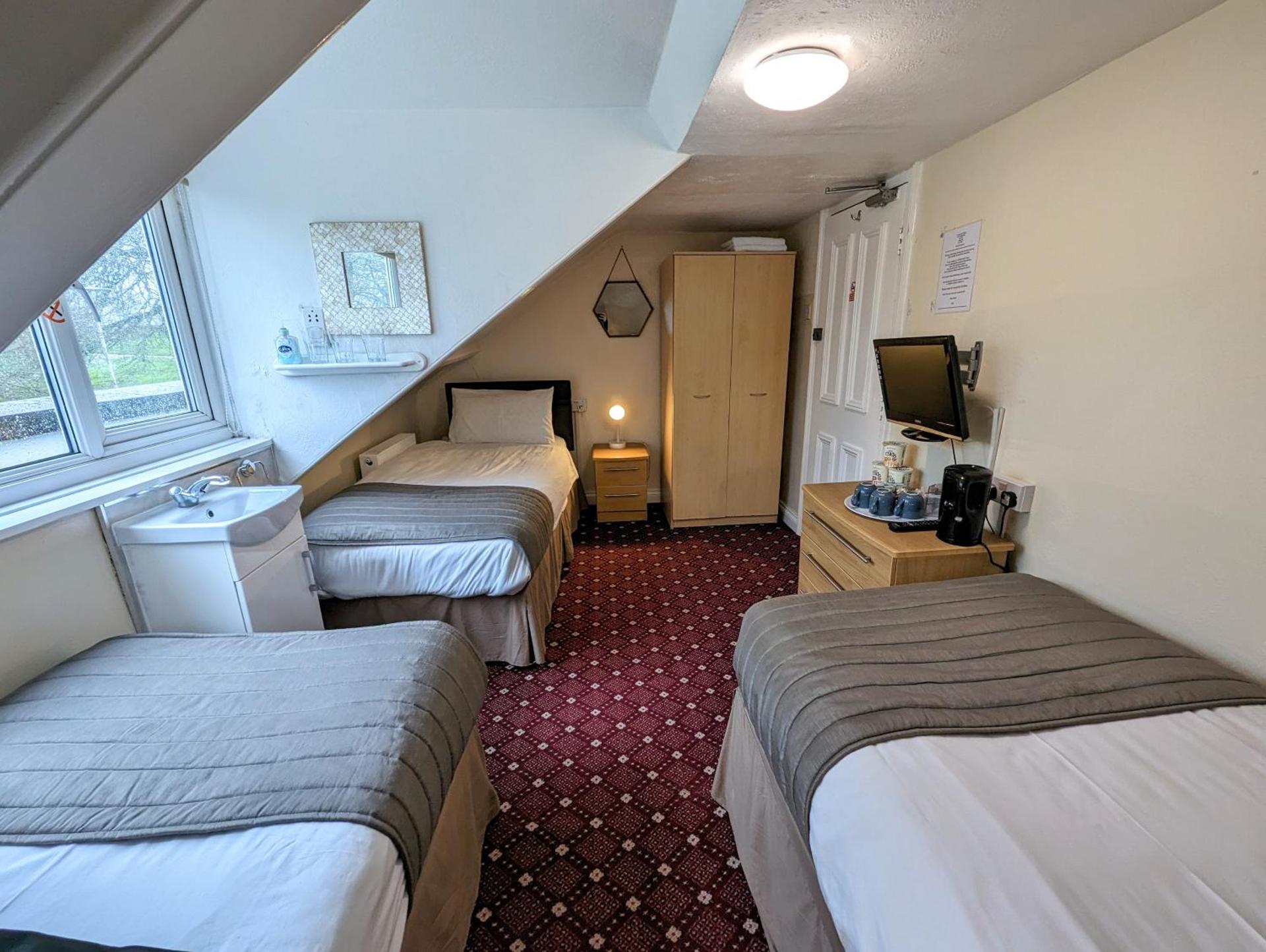 The George Guest House