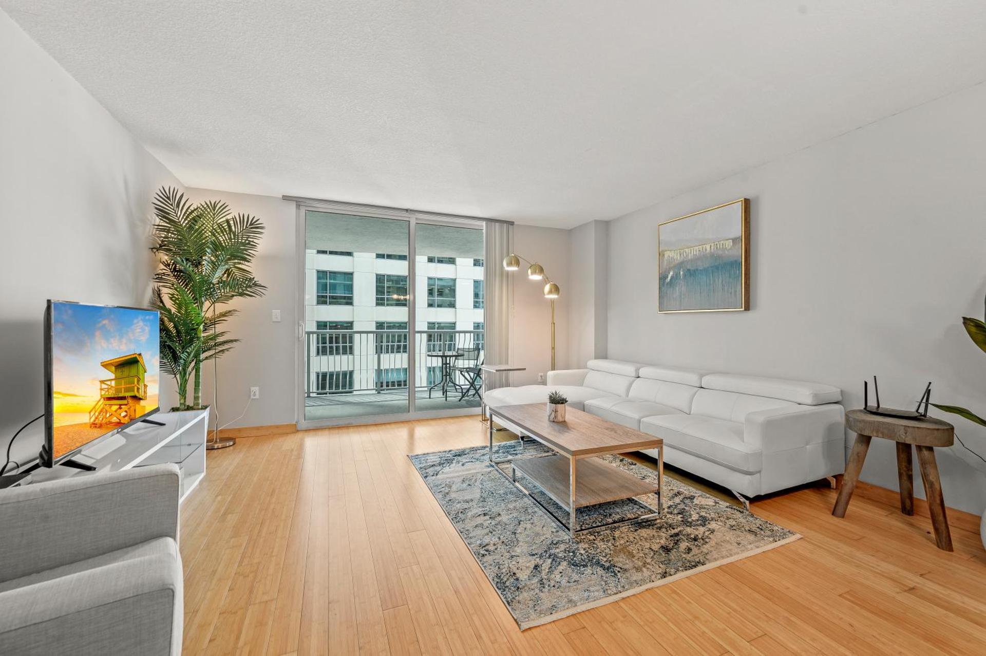 Luxurious 1 Bed Apartment • Brickell • Ocean Views