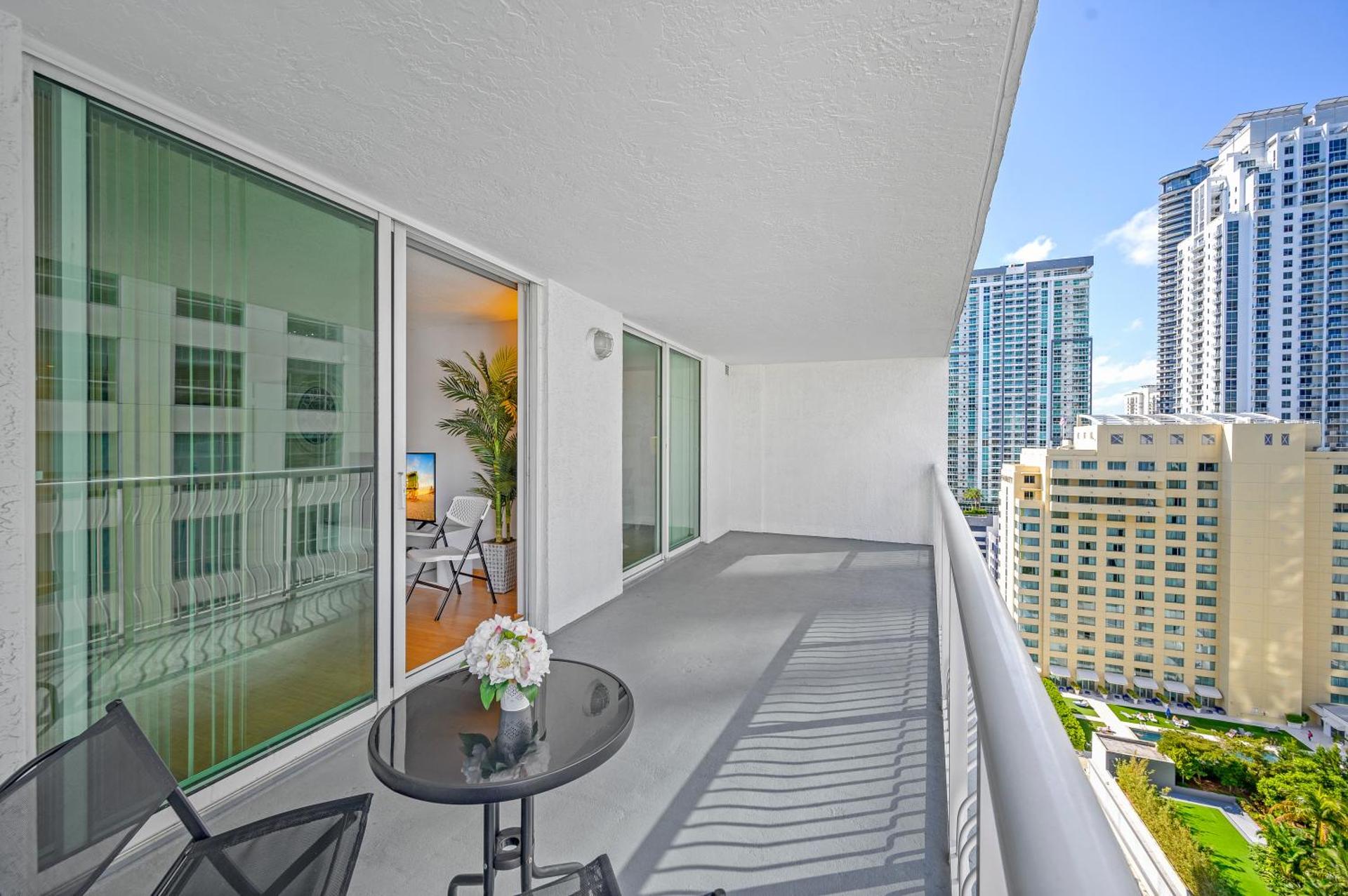 Luxurious 1 Bed Apartment • Brickell • Ocean Views
