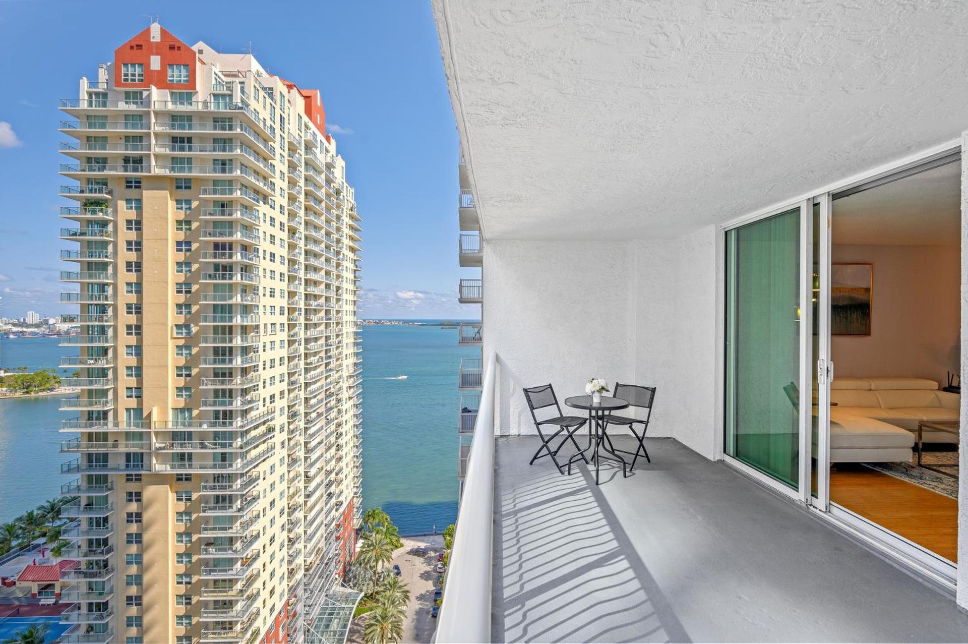 Luxurious 1 Bed Apartment • Brickell • Ocean Views