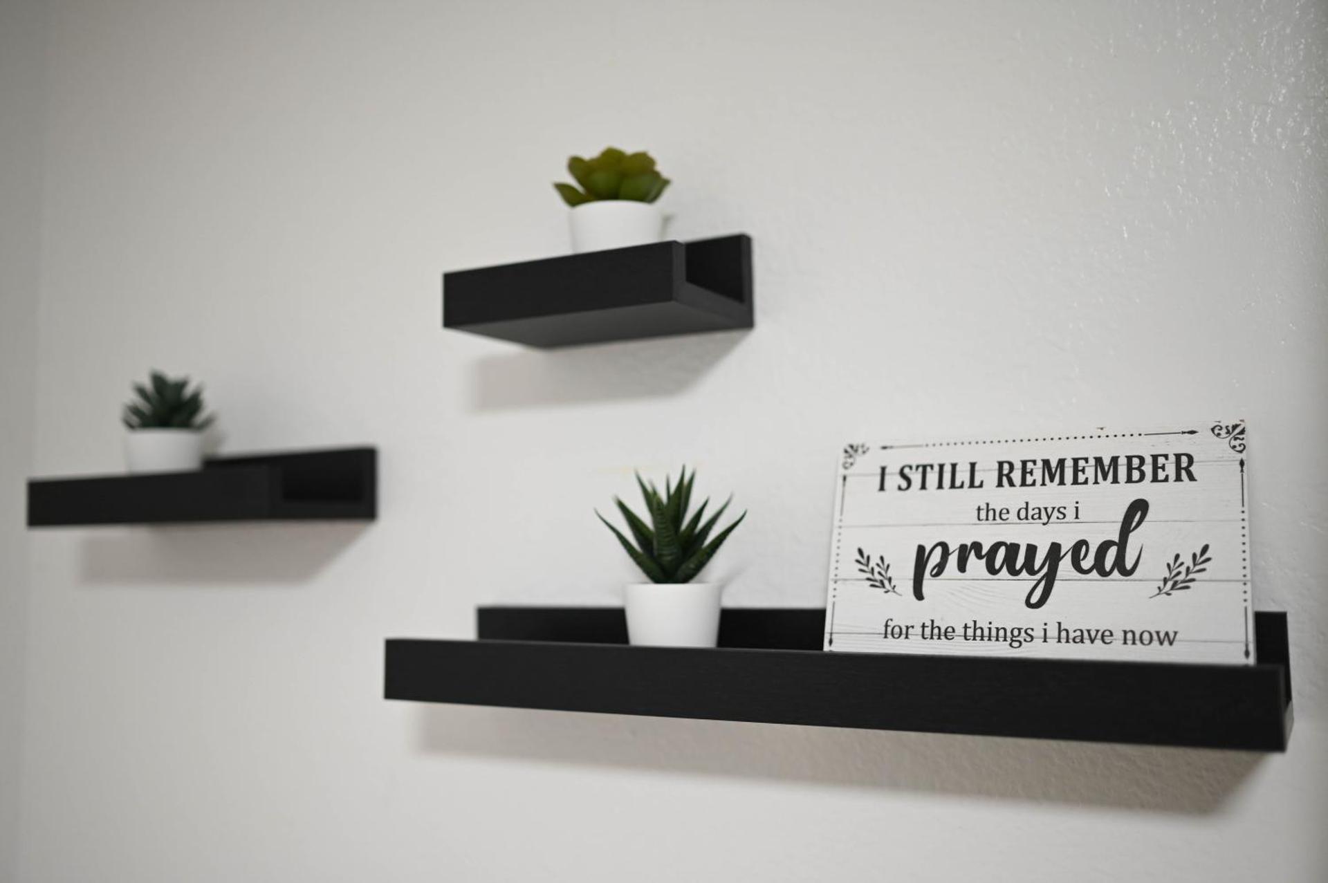 Home away from home close to parks - Pet Friendly