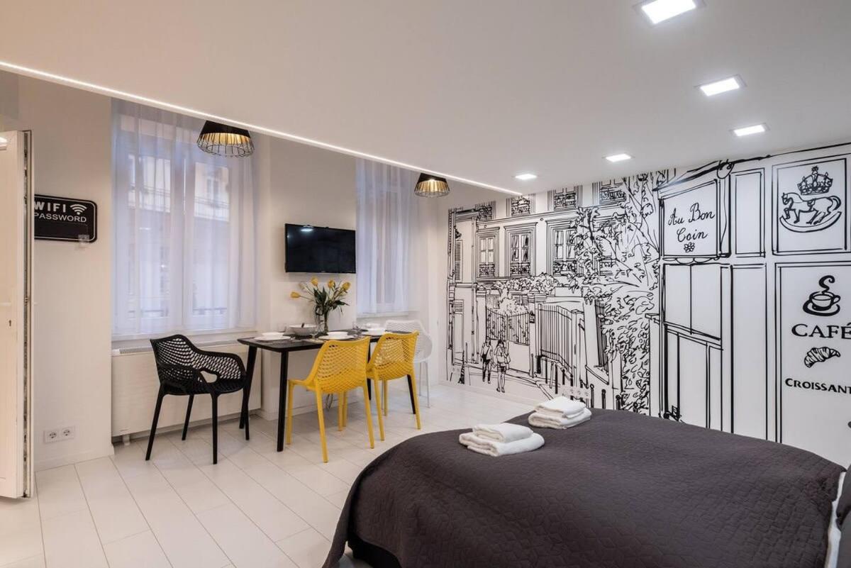 Renovated design apartment close to the Danube
