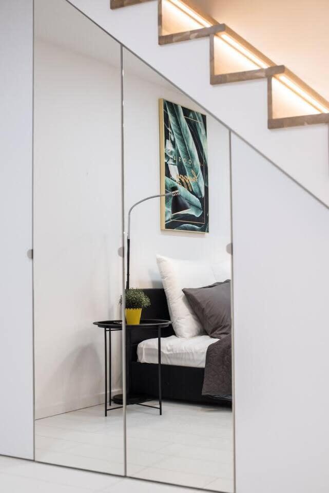 Renovated design apartment close to the Danube