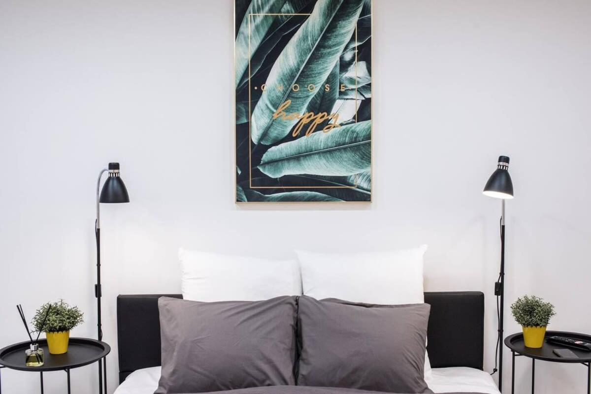 Renovated design apartment close to the Danube