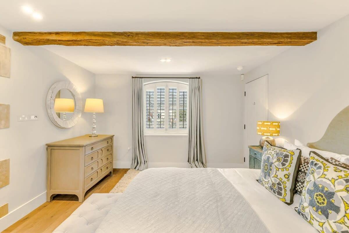 Washbrook Cottage - Hot Tub Packages Available