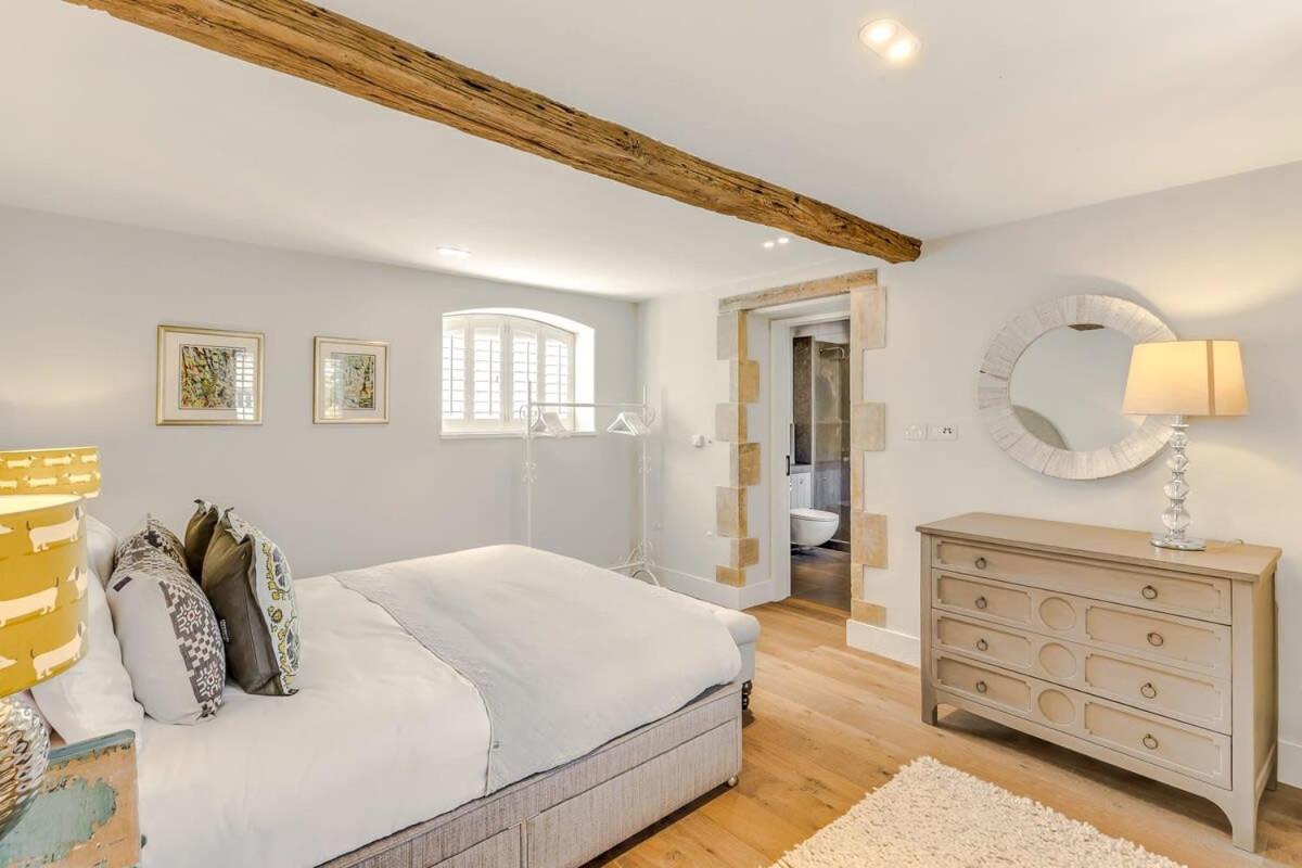 Washbrook Cottage - Hot Tub Packages Available