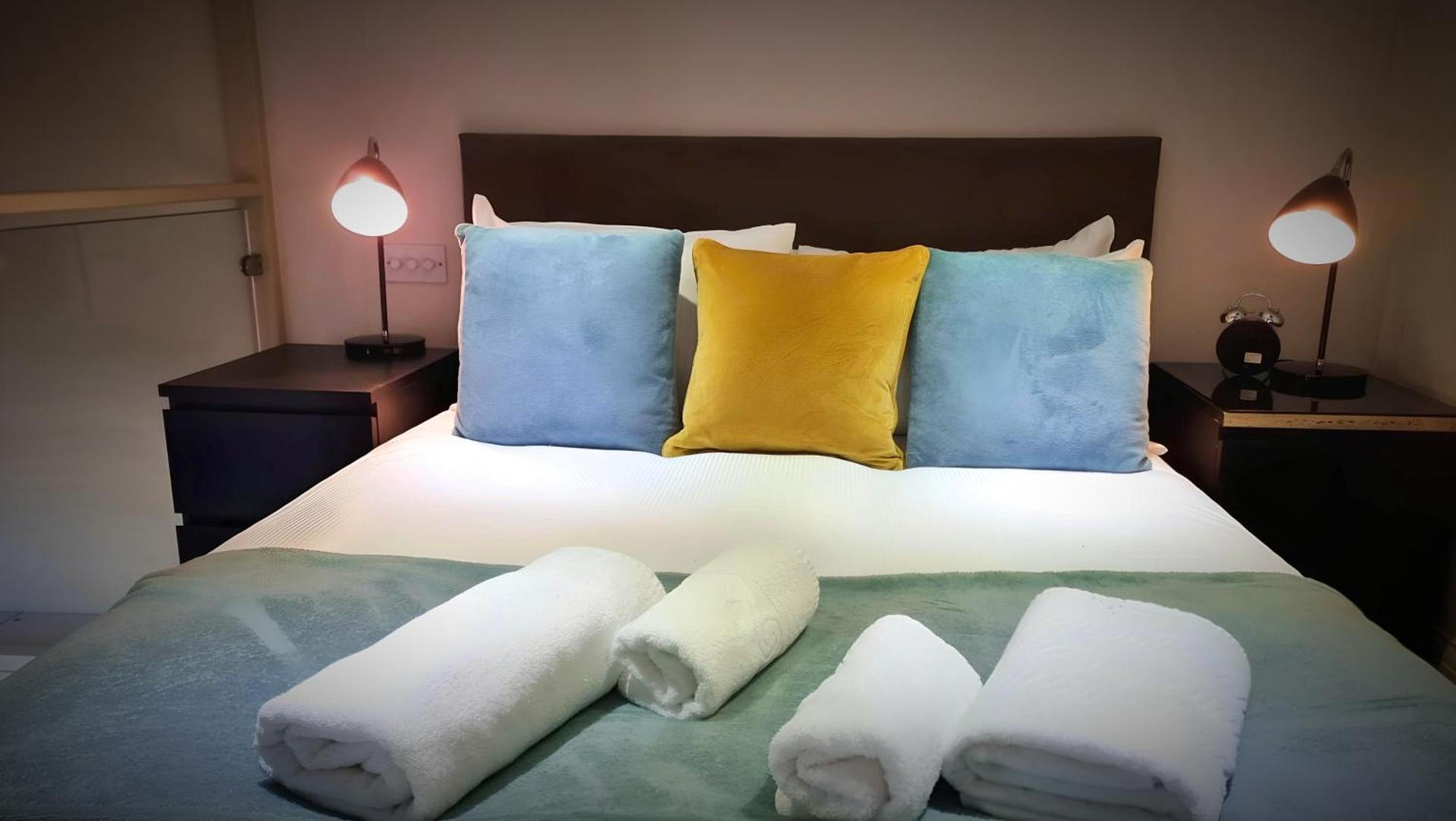 Notting Hill- The One One One! -5-