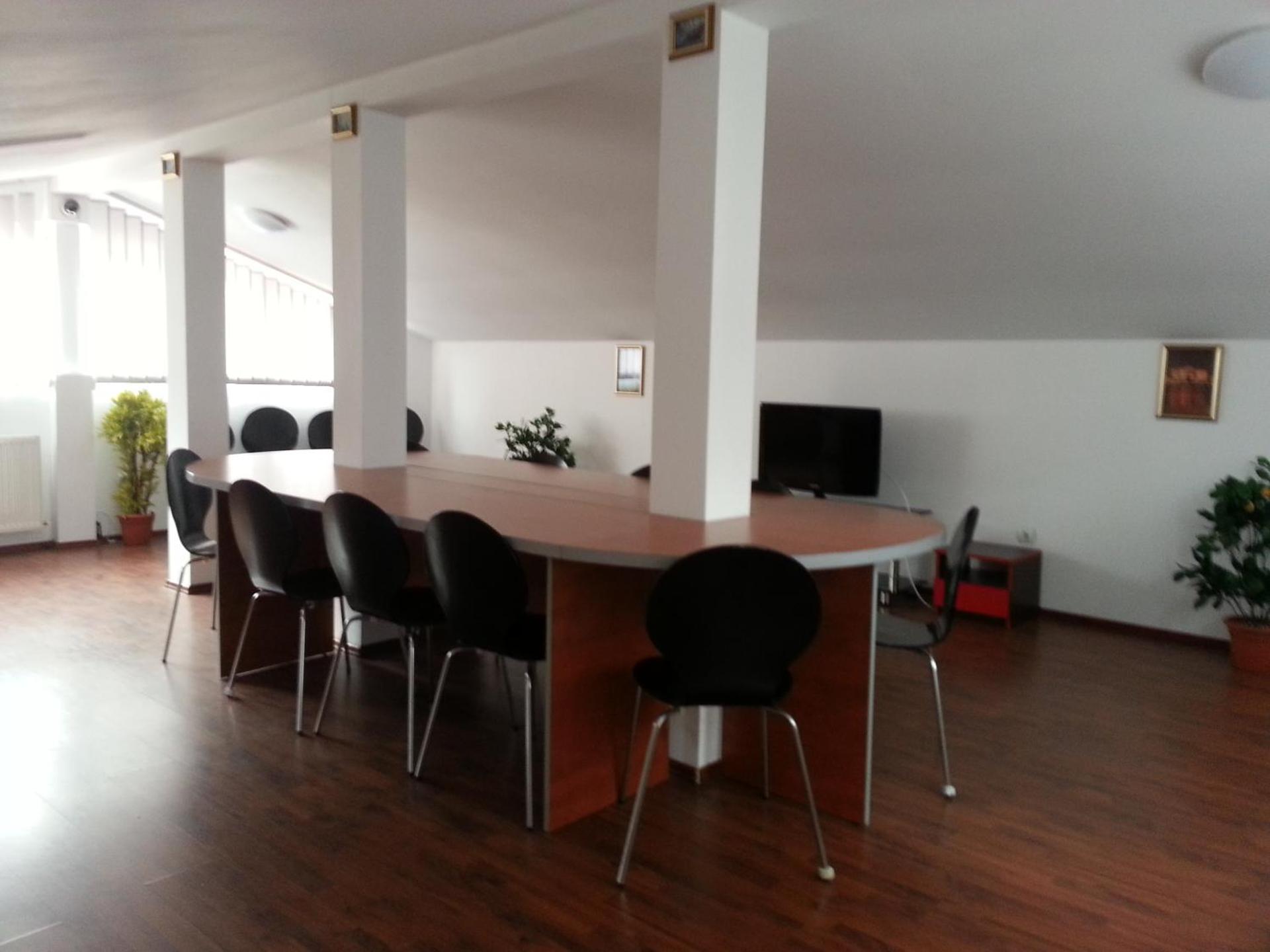 Meeting/conference room
