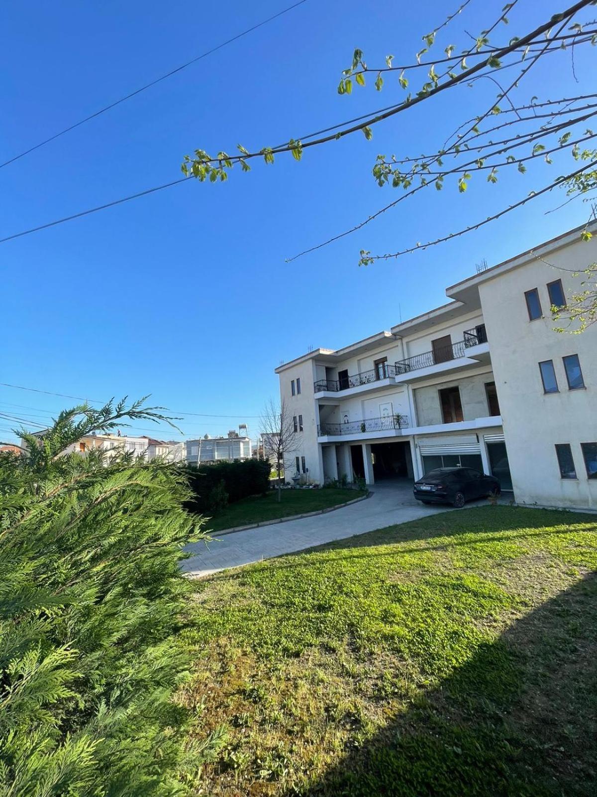 Villa VSV:Second Flat+Parking