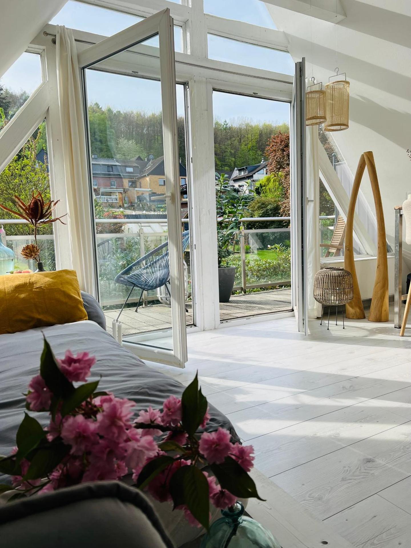 Moderner Altbau mit Infrarotsauna im Grünen