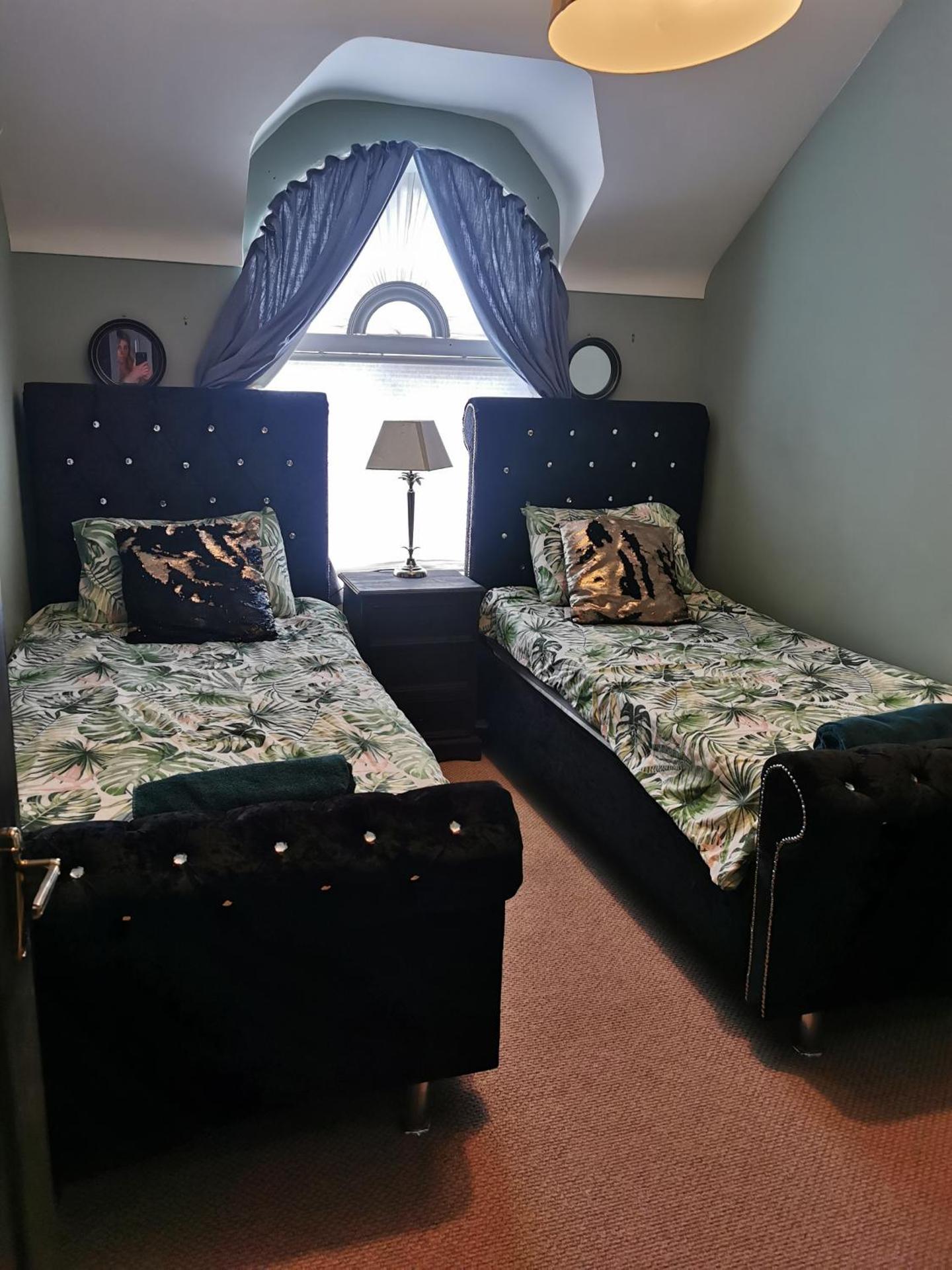 Palm Cove Bundoran Luxurious Sea View Balcony Free Wifi Netflix Sleeps 5