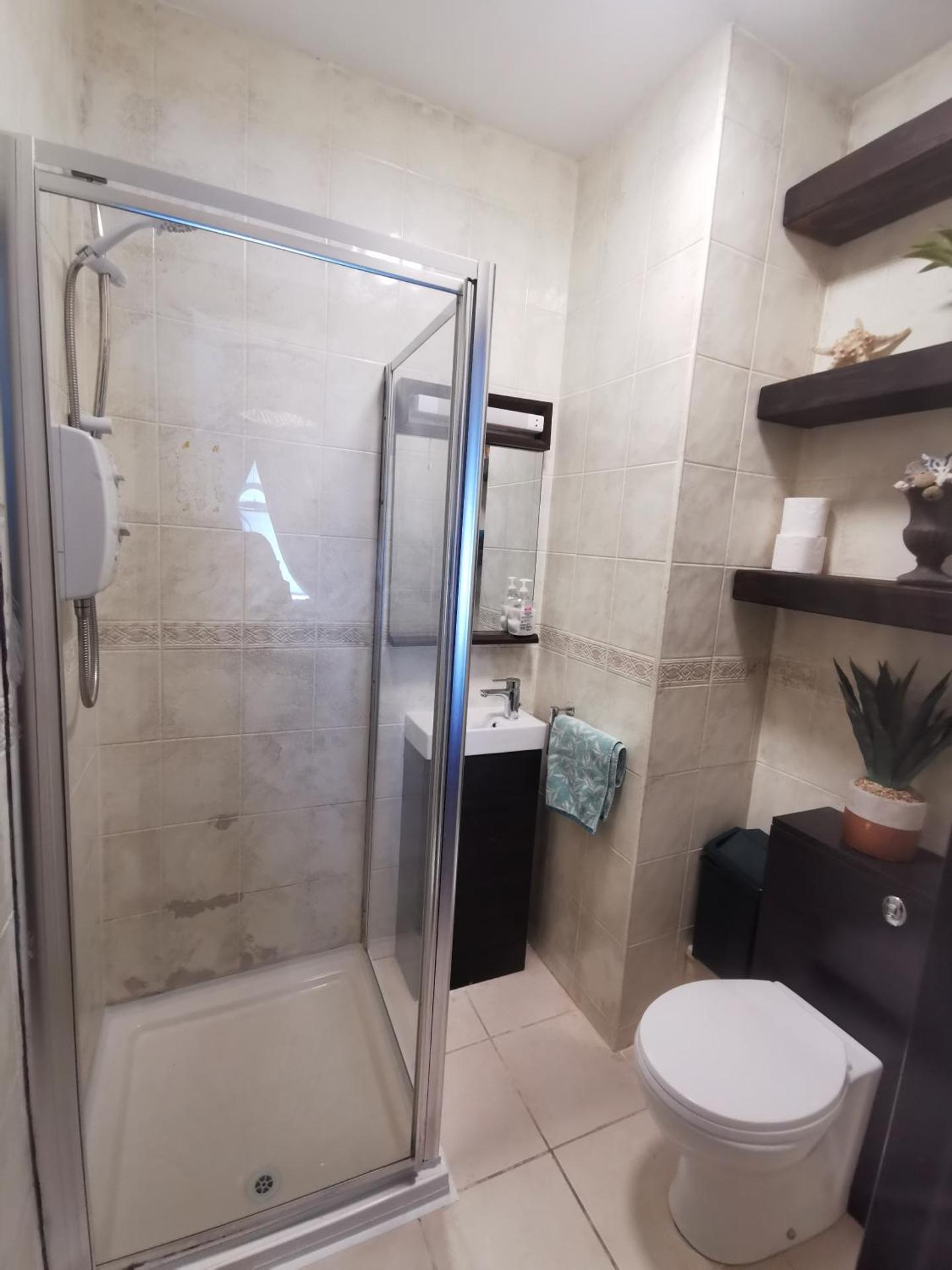 Palm Cove Bundoran Luxurious Sea View Balcony Free Wifi Netflix Sleeps 5