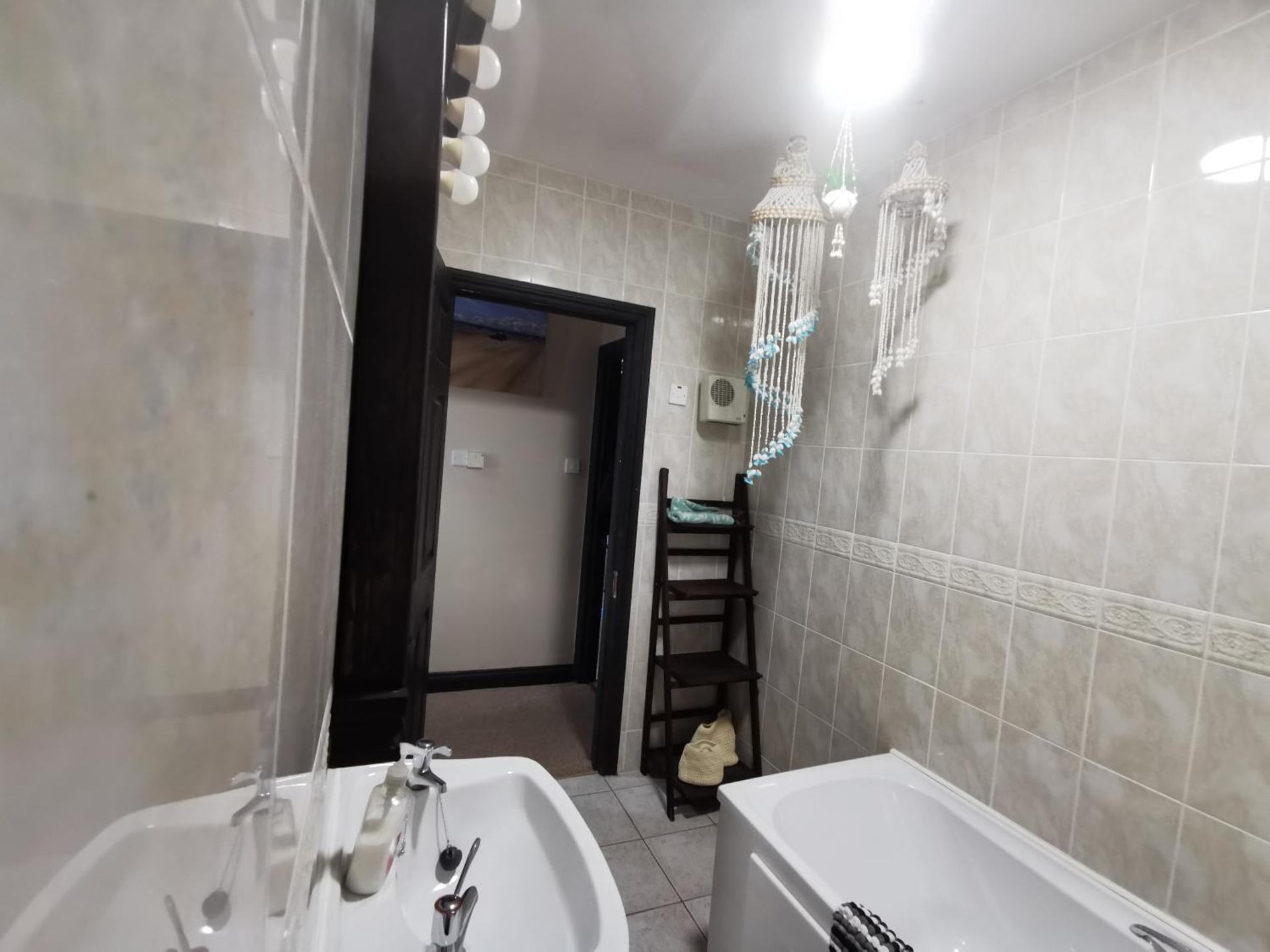 Palm Cove Bundoran Luxurious Sea View Balcony Free Wifi Netflix Sleeps 5