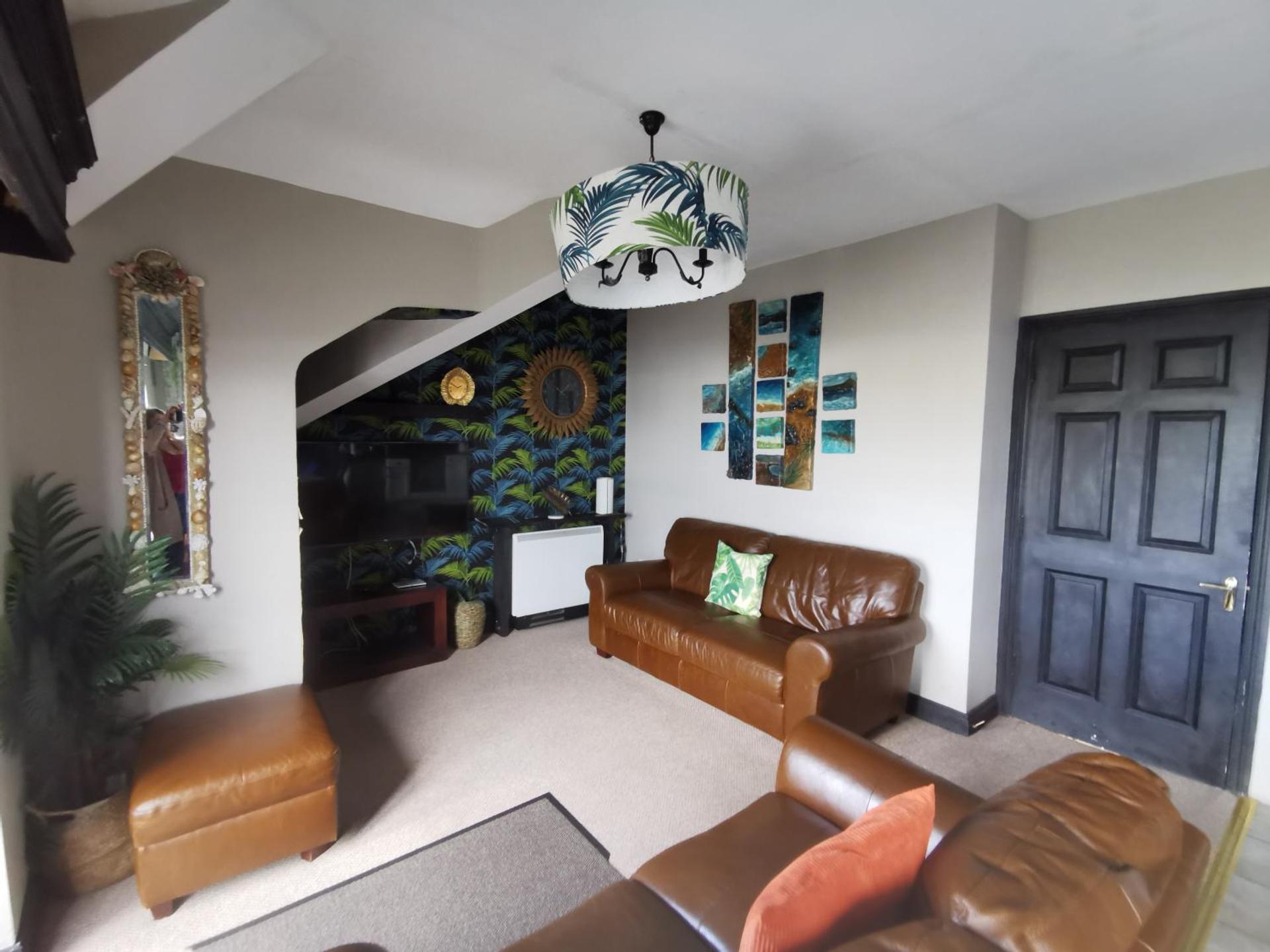 Palm Cove Bundoran Luxurious Sea View Balcony Free Wifi Netflix Sleeps 5