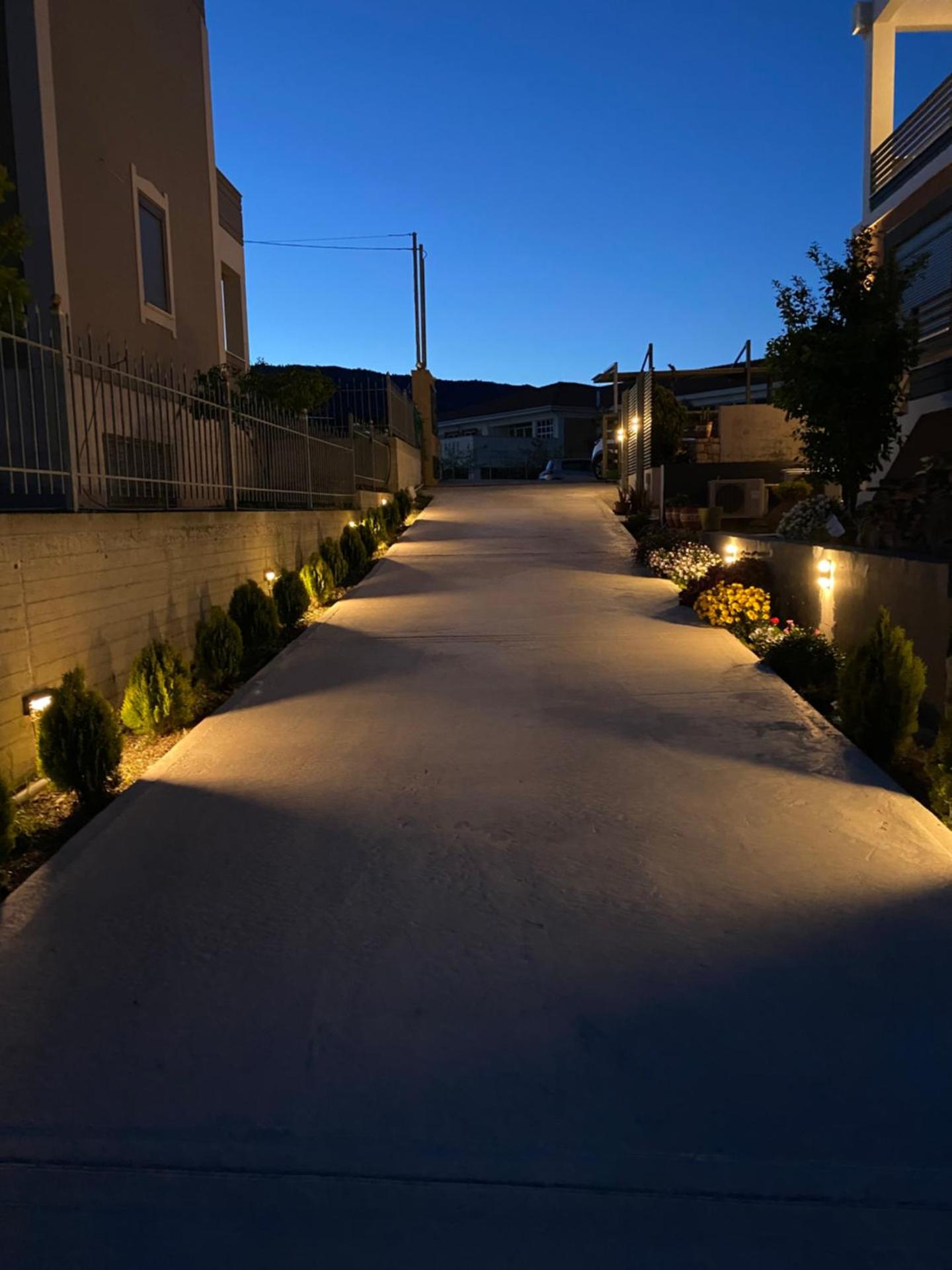 ΙΣΟΓΕΙΟ ΕΠΙΠΛΩΜΕΝΟ ΔΙΑΜΕΡΙΣΜΑ