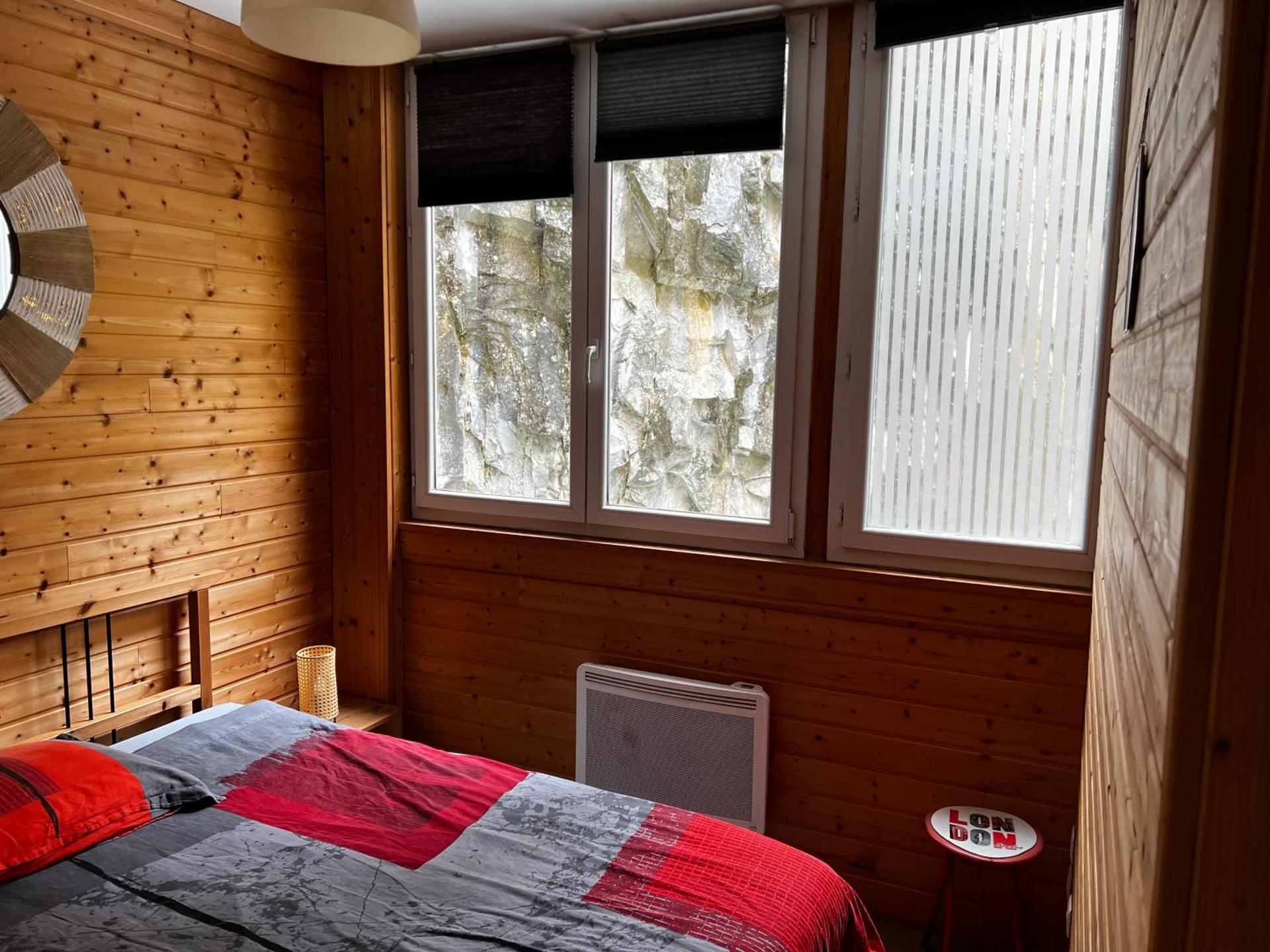 Grand T2 - Centre EAUX-BONNES