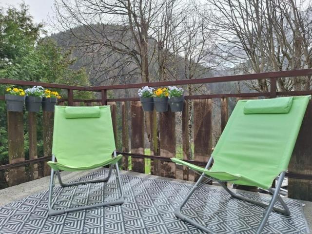 La Coufa, spacieux Duplex en chalet, terrasse, jardin, vues montagnes