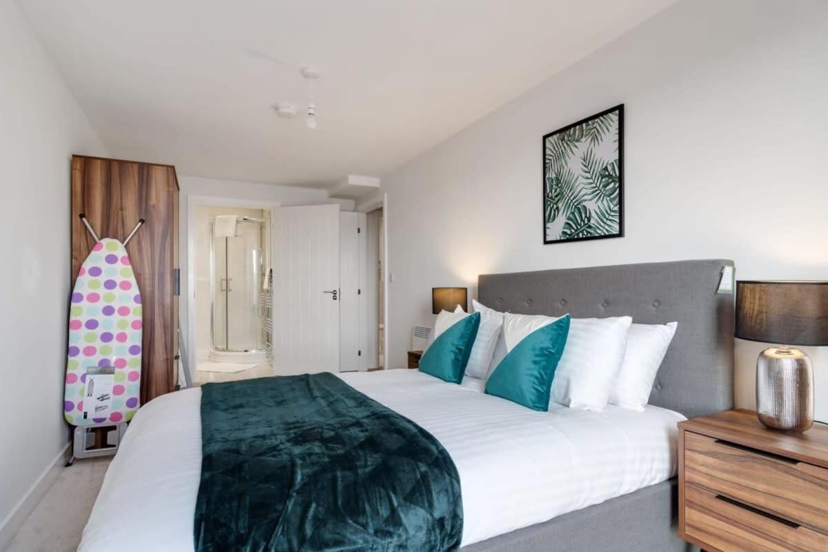 Beautiful 2 Bed Apartment in a Converted Mill