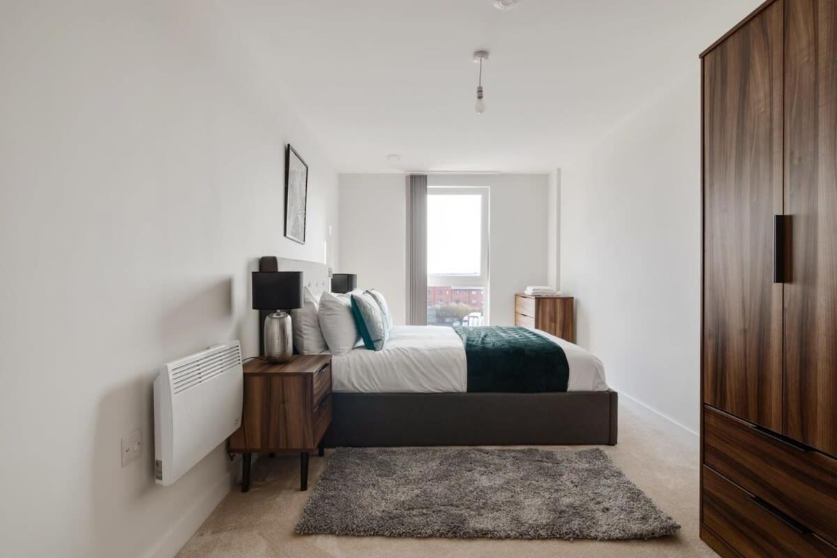 Beautiful 2 Bed Apartment in a Converted Mill