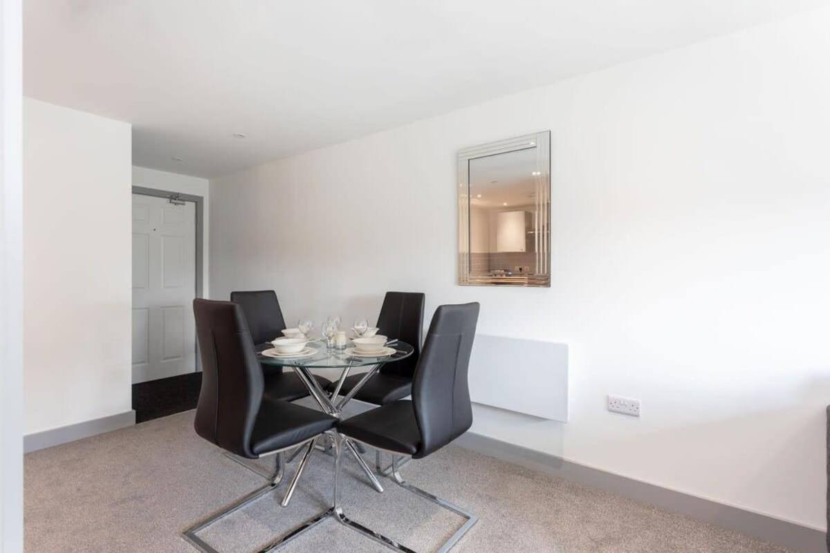 Charming 1 Bedroom Apartment in Leeds