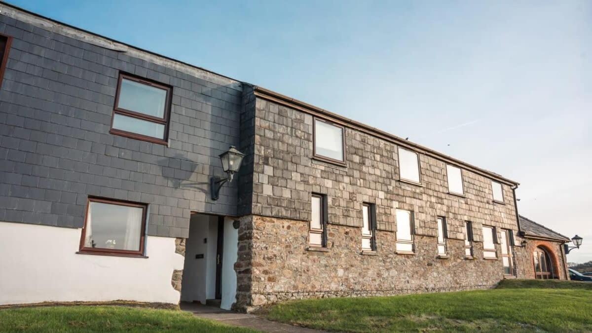 Lovely 3 Bedroom Holiday Cottage nr Bude