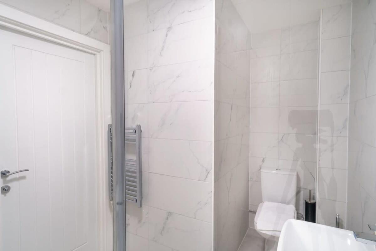 Modern 1 Bedroom Liverpool Apartment